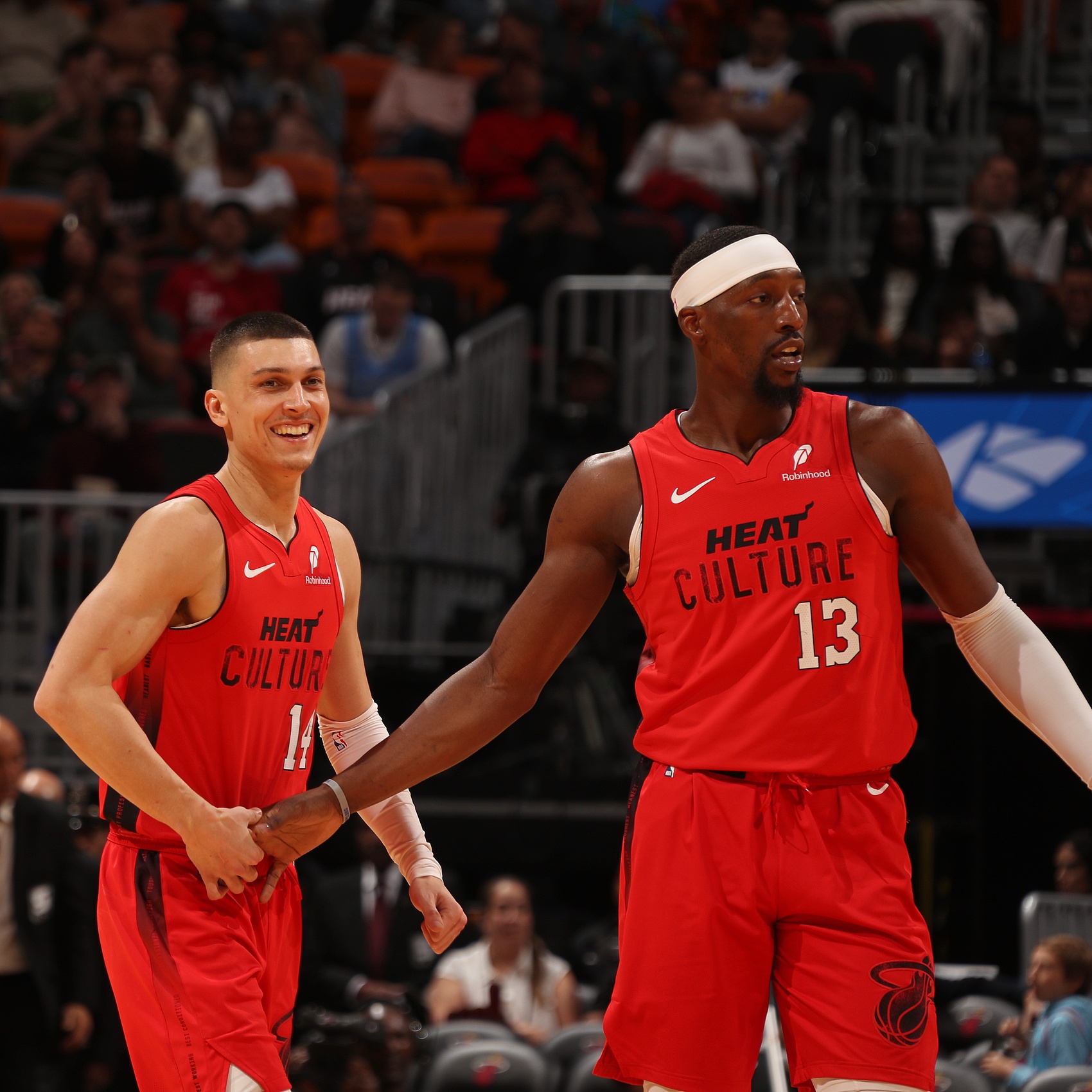 雙核驅動！半場阿德巴約11中6拿15分9板 希羅9中4得10分