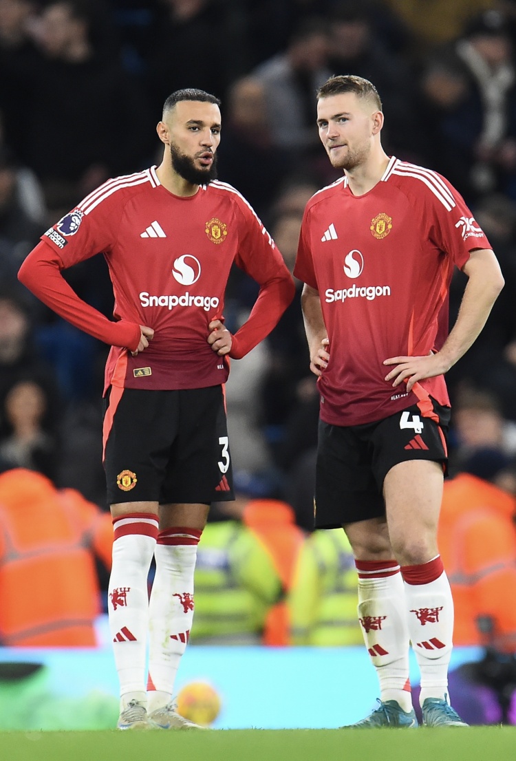 舍己為魔?拜仁賤賣德里赫特&馬茲拉維,引進伊藤&博伊長期傷停