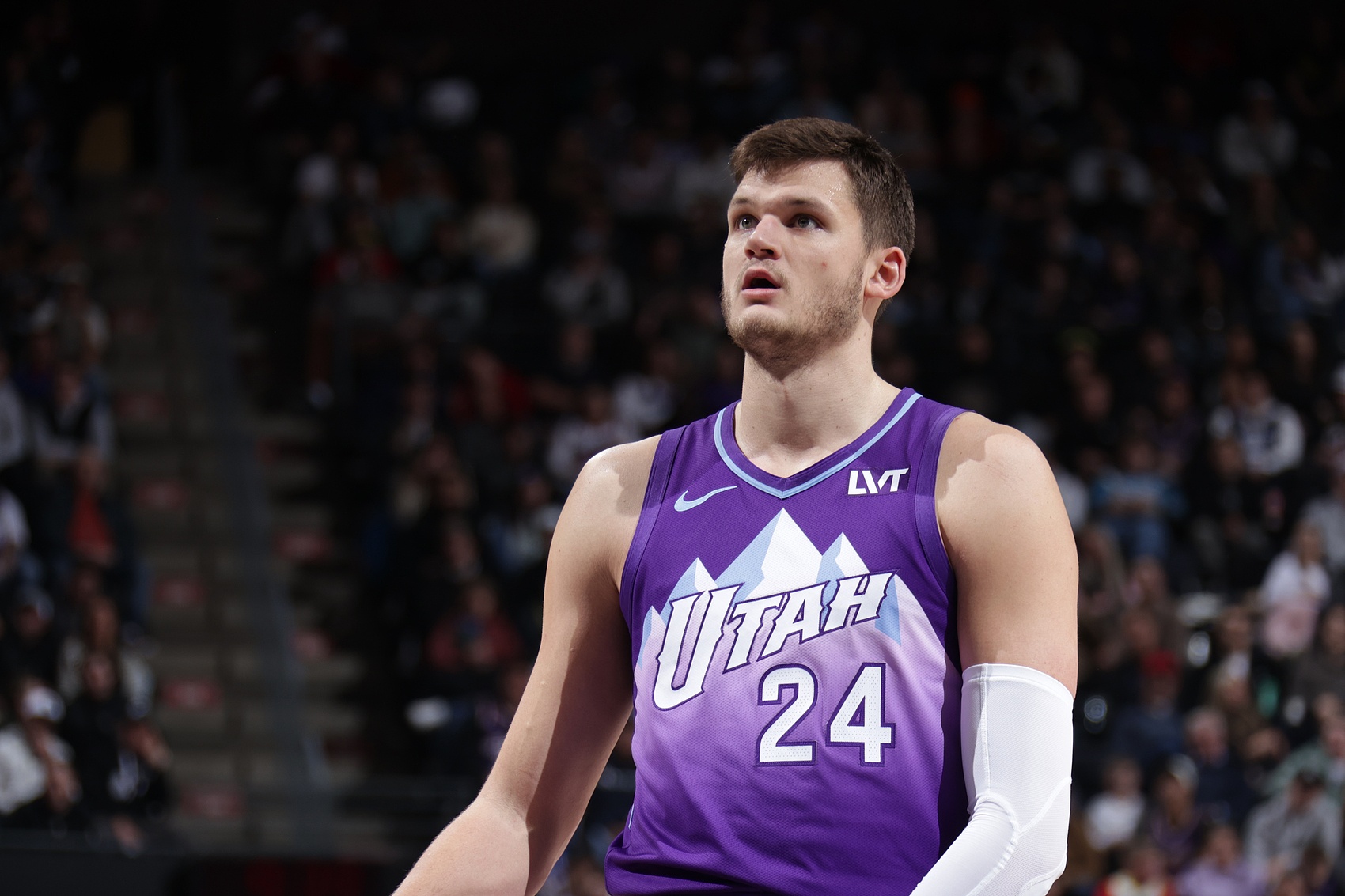 爵士主帥:凱斯勒的籃板表現很棒 但搶籃板需要全隊去付出努力