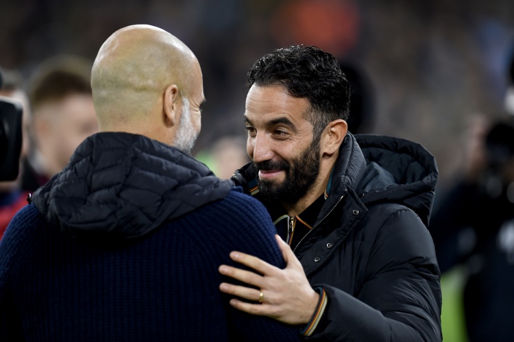 舊將談曼聯(lián)賽程:主場(chǎng)對(duì)曼城必須拿下,兩戰(zhàn)里昂之間輪換踢紐卡