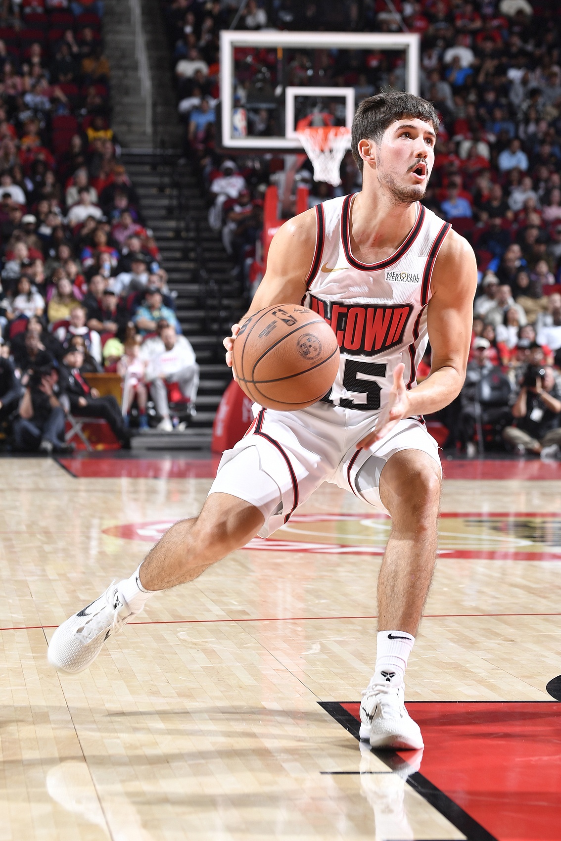 因拇指受傷缺席了過去11場！火箭更新：謝潑德今日戰(zhàn)太陽可以出戰(zhàn)