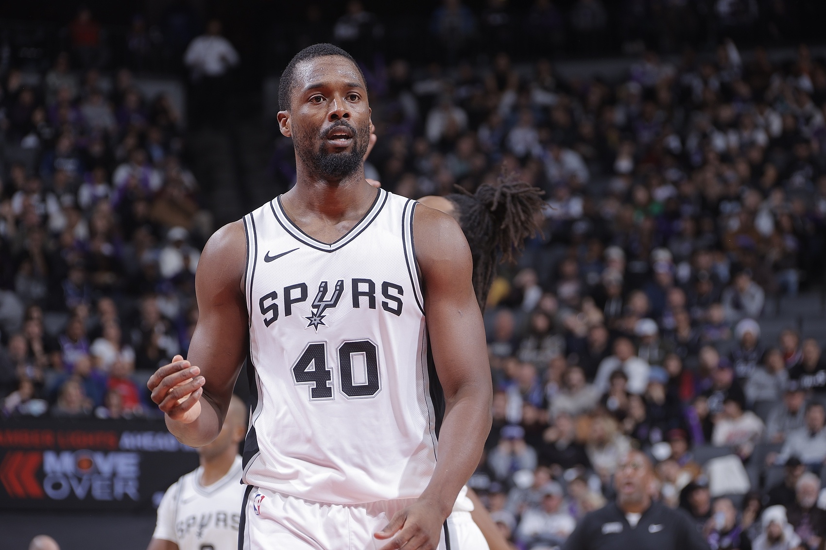 手感火熱!哈里森-巴恩斯半場7中6高效拿下14分2板1助1斷