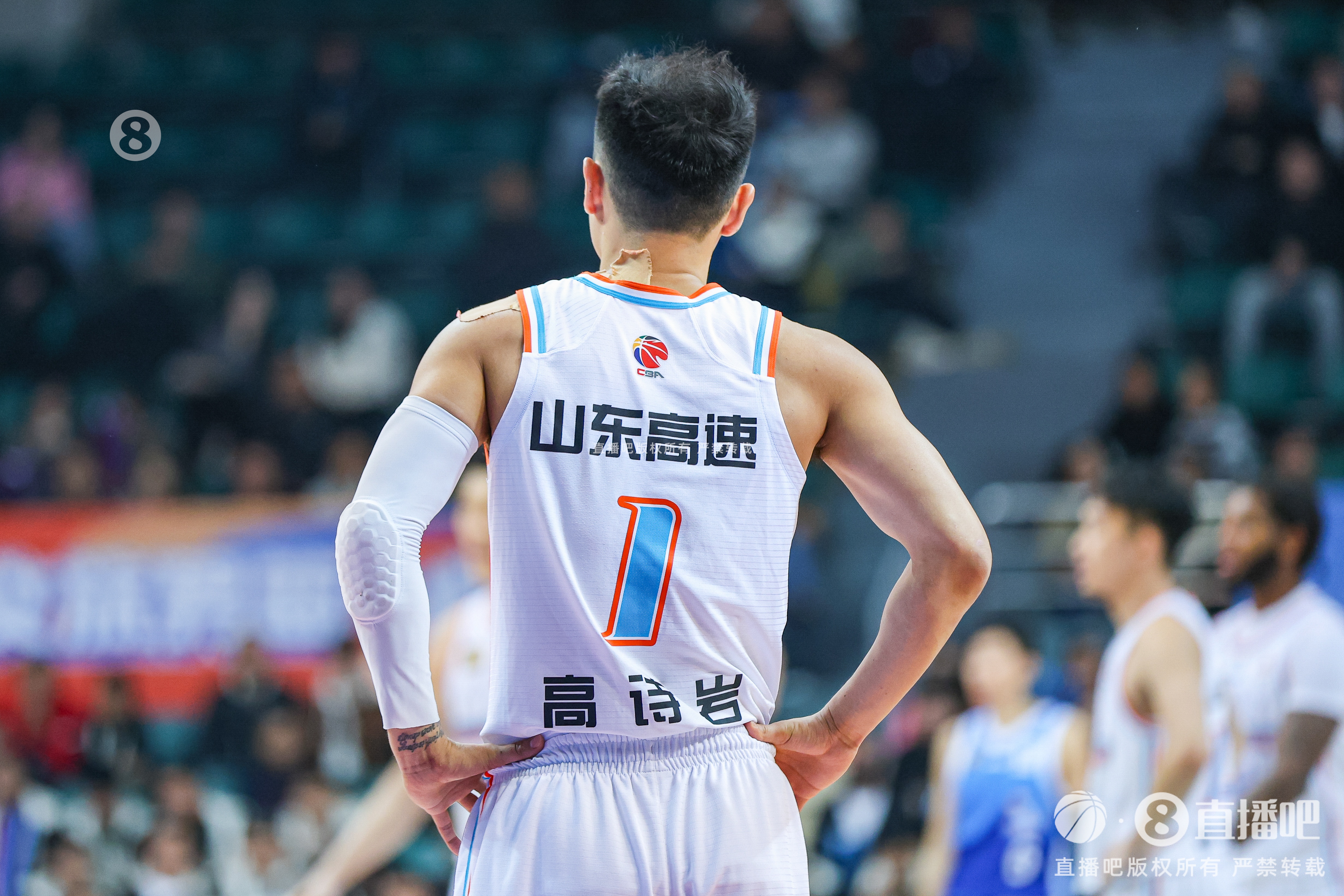 慢熱!首節山東落后四川1分 全隊首發5人單節合計僅拿到3分