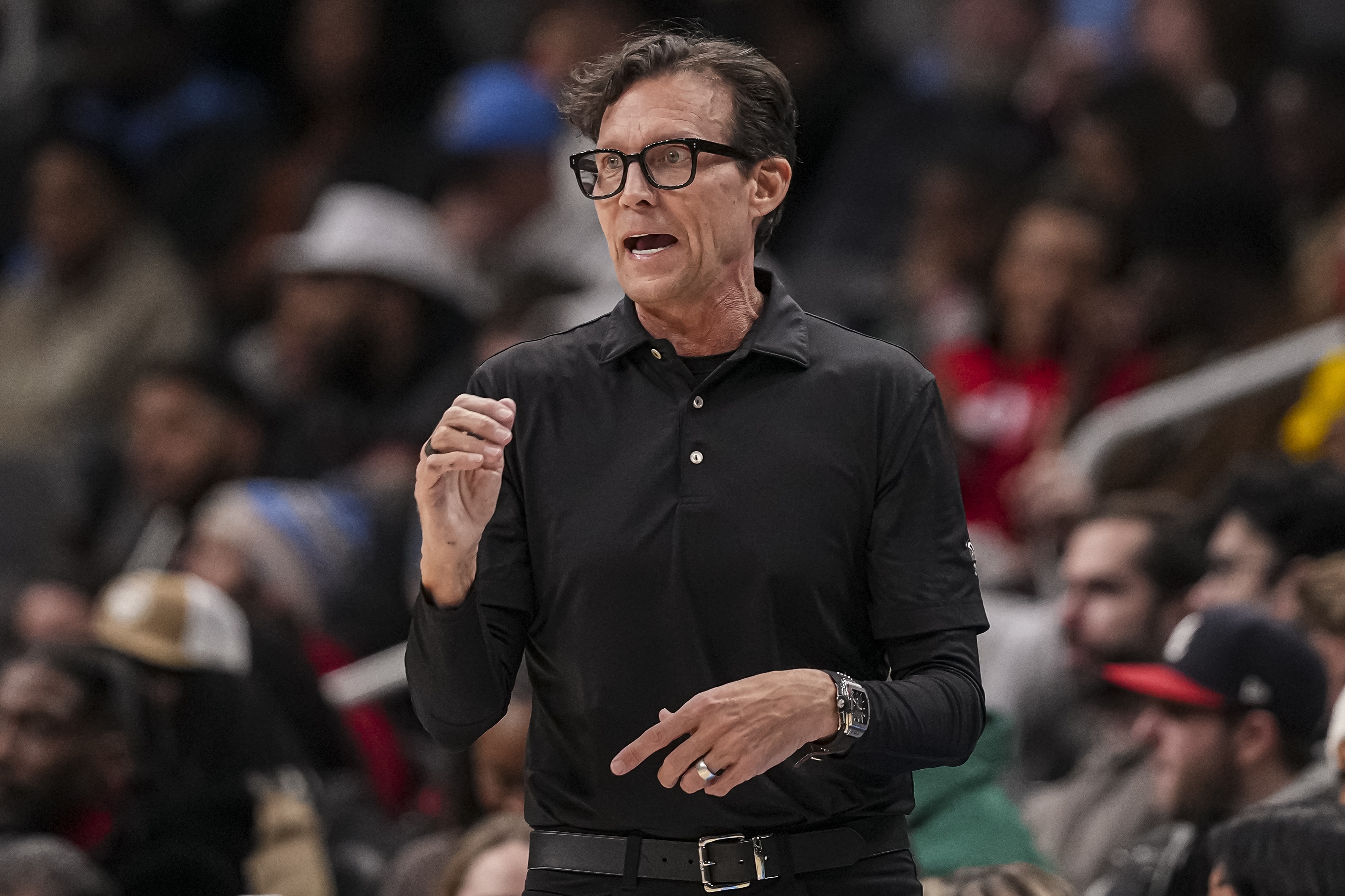 斯奈德:球員們彼此之間還在找默契 我們的空間問題會解決的