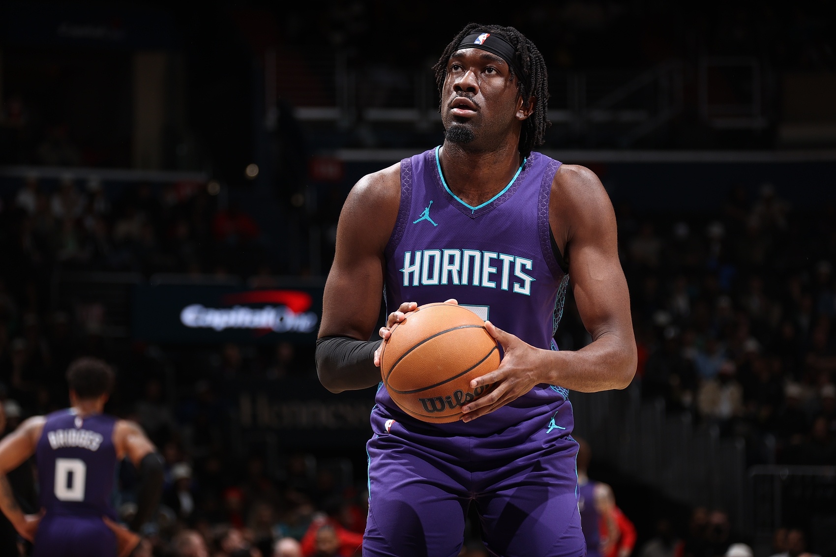 高效表現！馬威半場5中4拿到8分4籃板2蓋帽