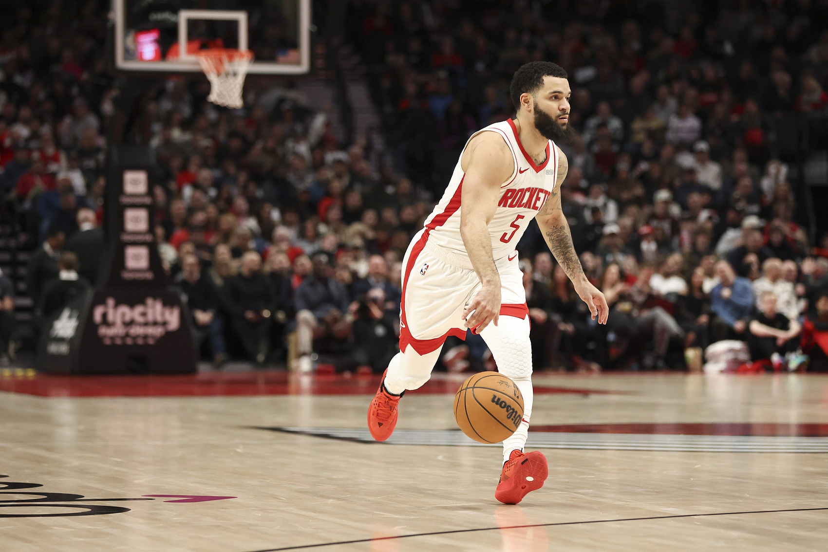 烏度卡:范弗里特已參加對抗訓練 有望接下來兩場復出