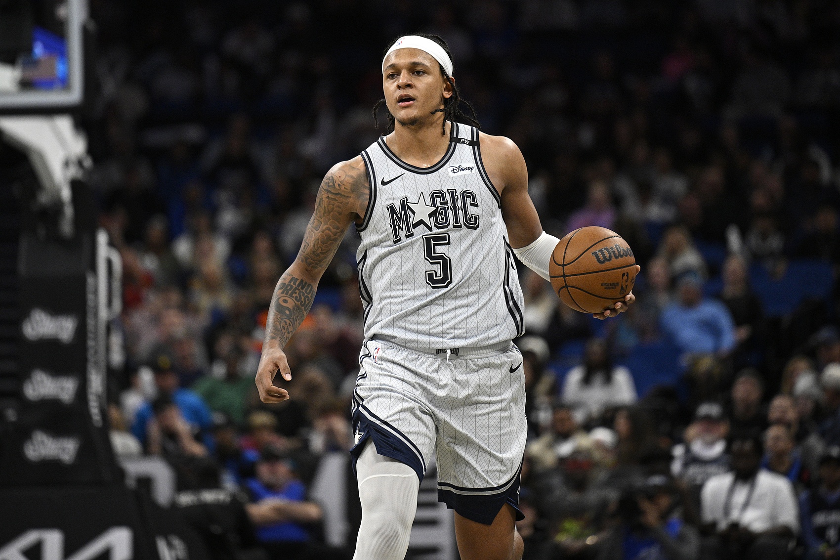 今天狀態不錯！班凱羅半場8中4&三分5中3拿到12分3籃板