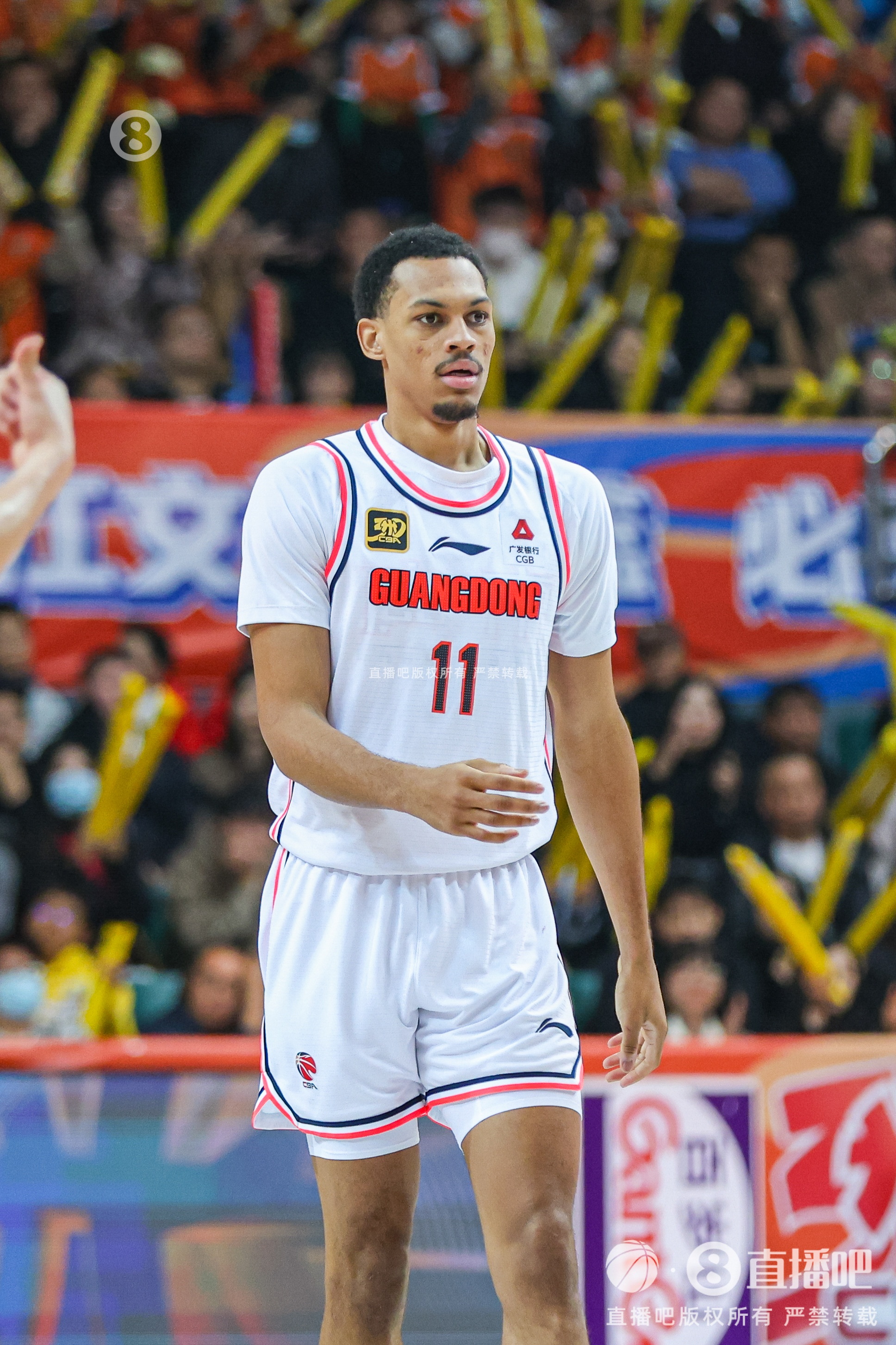 兩分球終結咋回事?貝茲利18中5&三分9中4拿到14分8板2斷2帽