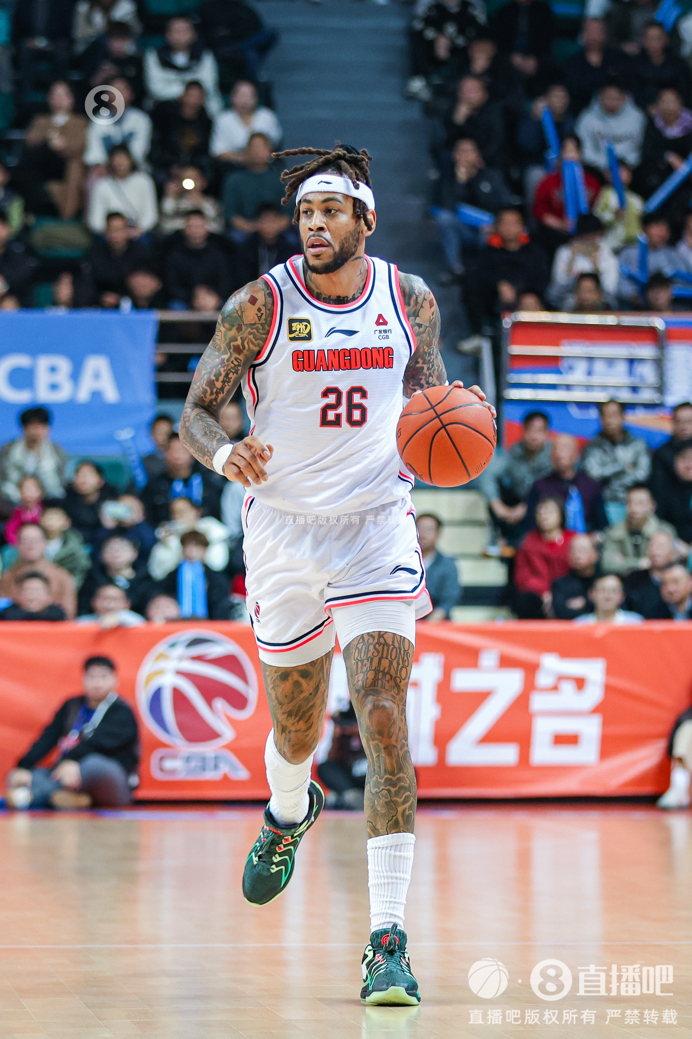 三分6中0!廣東首節16-25落后四川9分 全隊5次失誤&莫蘭德4個