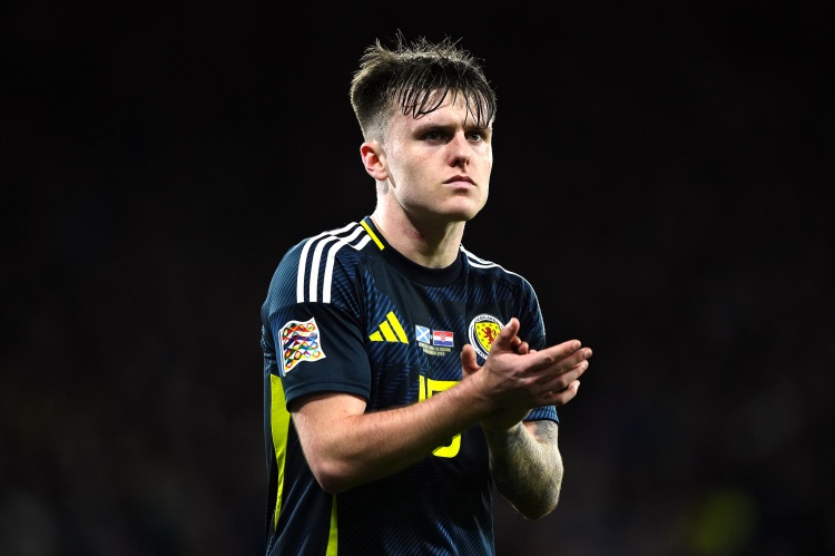 郵報：本-多克進行了大腿手術，希望能在本賽季結束前復出