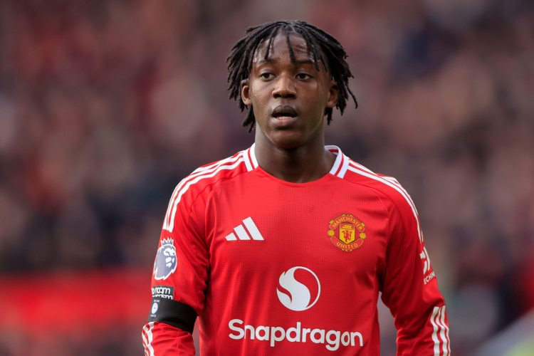 衛(wèi)報(bào):梅努想拒絕續(xù)約轉(zhuǎn)會(huì)國(guó)外,曼聯(lián)愿出售要價(jià)約7000萬鎊