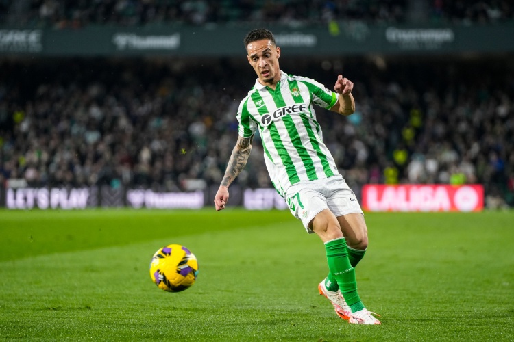 西媒:貝蒂斯努力嘗試?yán)m(xù)租安東尼1年,需承擔(dān)球員大部分薪水