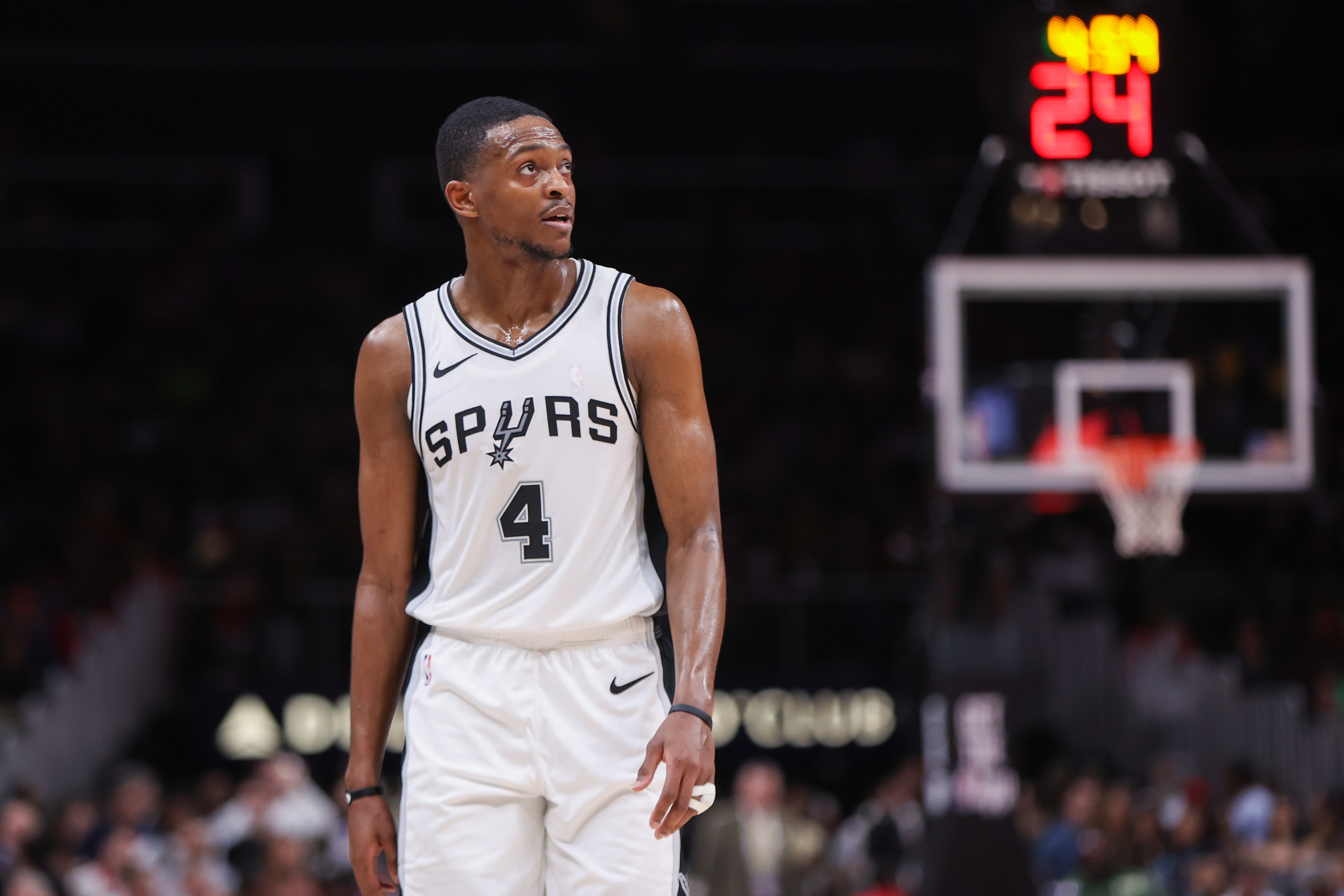 從國王到馬刺：適應新城市與新球隊 福克斯迎來職業生涯轉折點