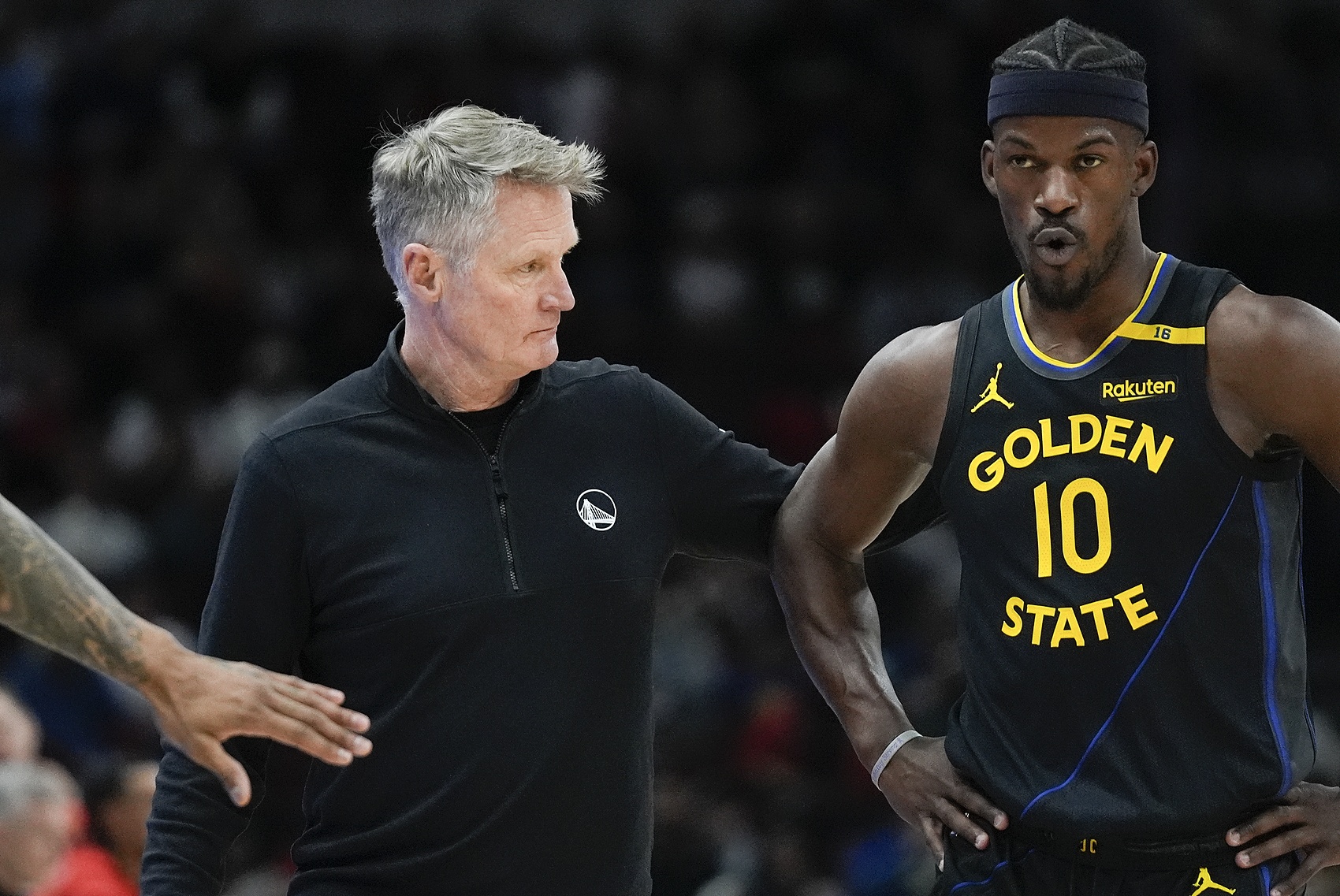 科爾:巴特勒第三節末的3次罰球太關鍵 我們打出高潮并守住了優勢