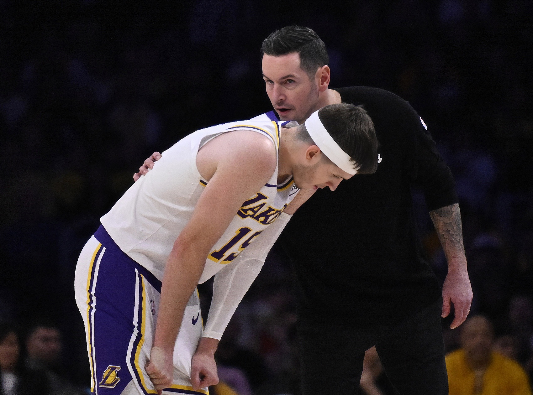 辣眼睛!里夫斯14中3&11罰10中砍17分8板10助+3失誤 正負值-10