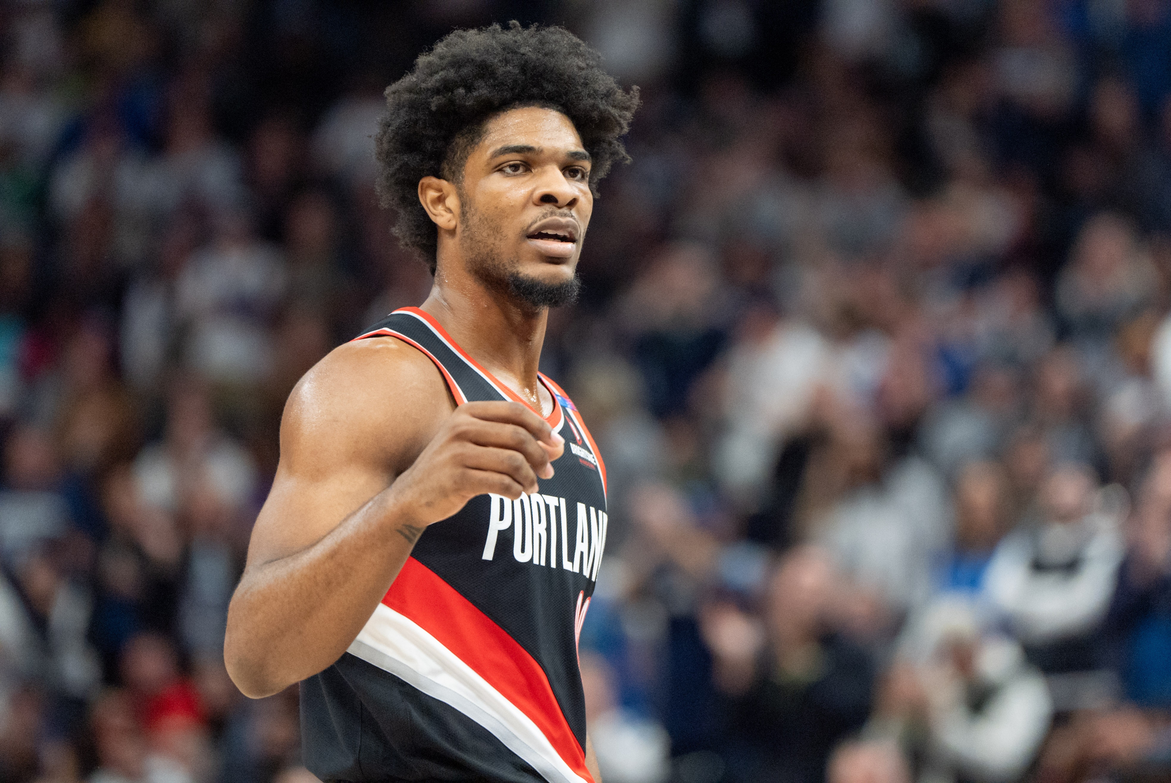 打得不錯!亨德森替補出戰 16投10中&三分4中4砍下30分3板2助