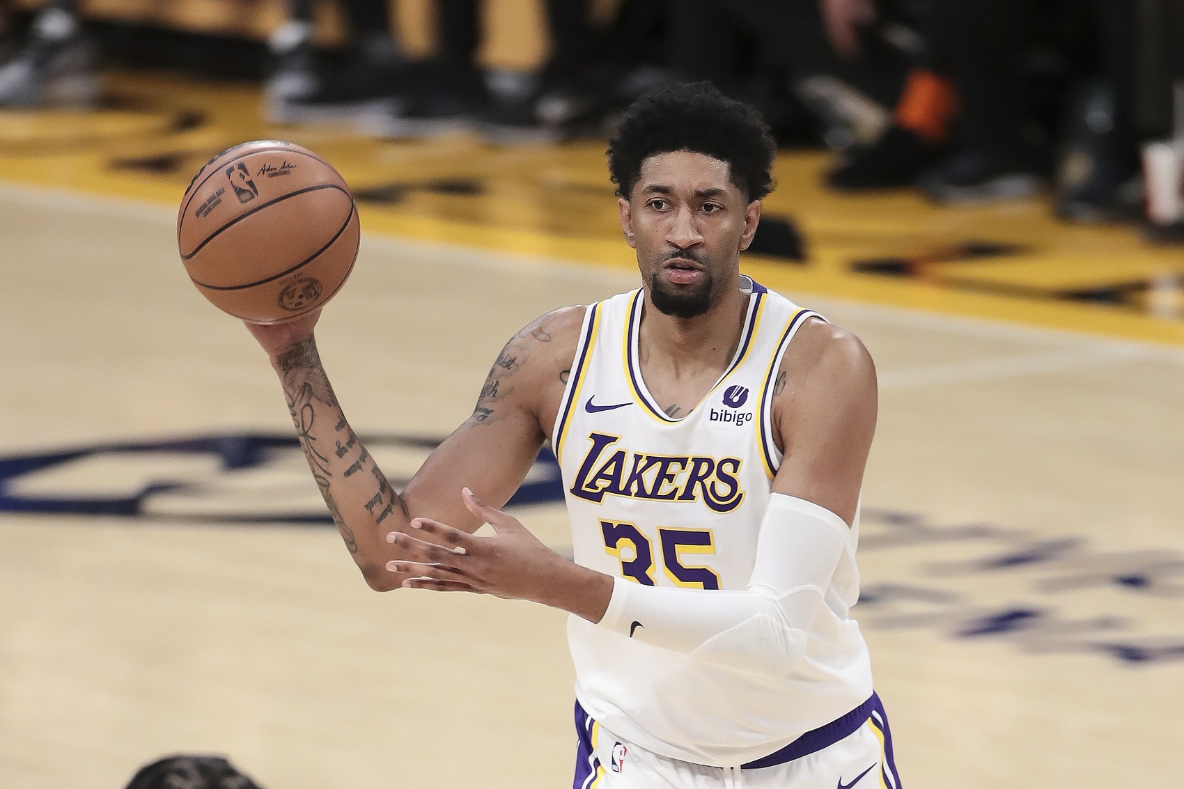 還有人要嗎?伍德:一年過去了我終于能上場打球了