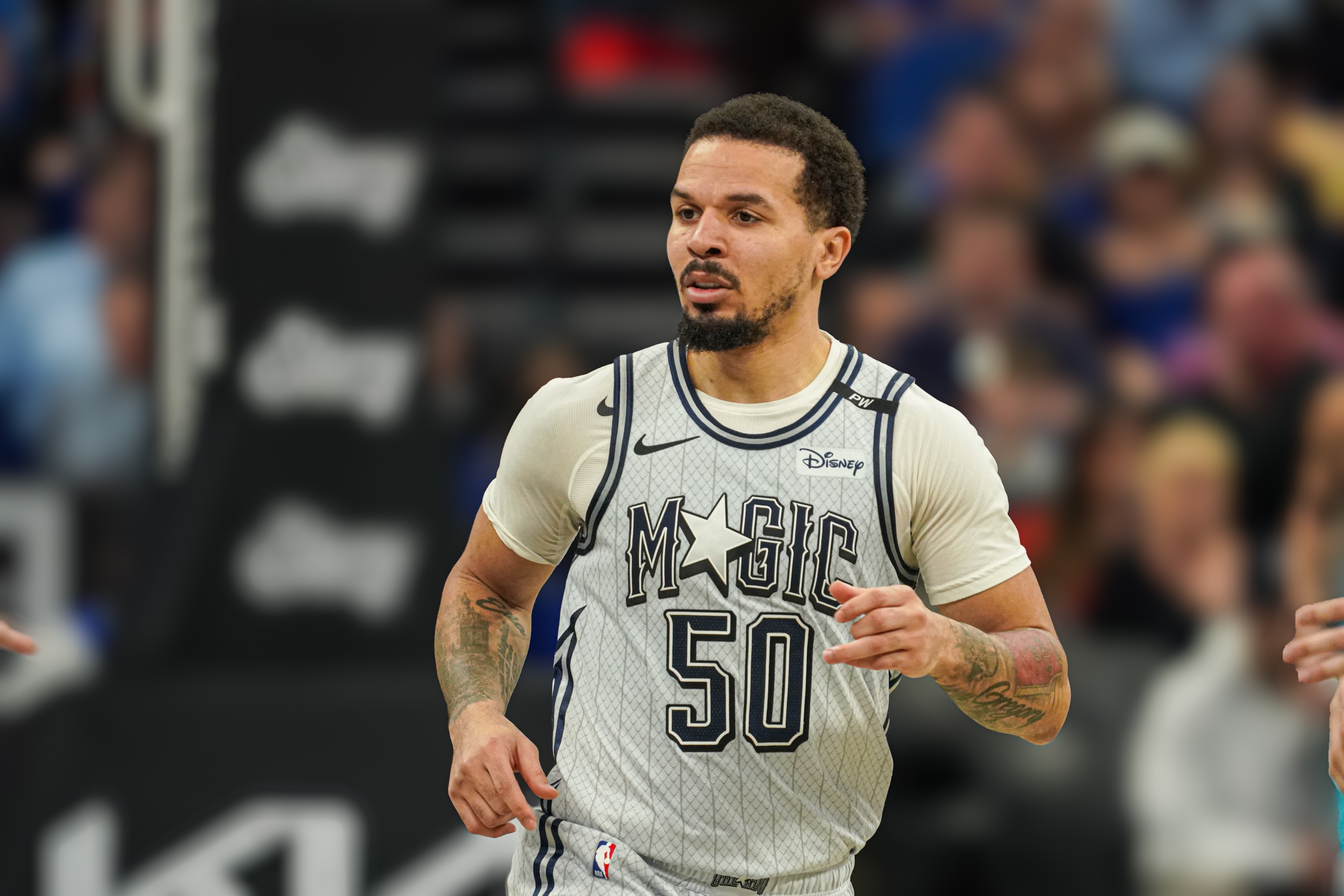 科爾-安東尼:這場比賽很焦灼 我們會總結比賽并準備好下一場