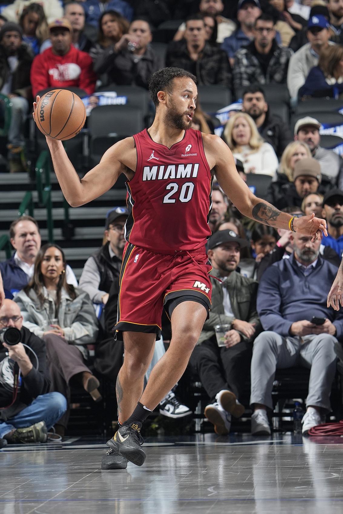 斯波:李凱爾投籃一般&速度不快卻能打控衛 這體現了對比賽的理解