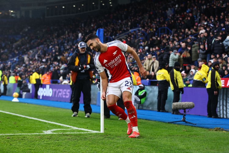 詹俊:倫敦的天空是紅色的!角球之王又回來了,切爾西苦于鋒無力