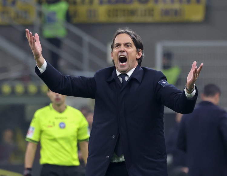 補(bǔ)時(shí)染紅!小因扎吉:我犯了錯(cuò)&已向裁判道歉 很遺憾下場無法指揮