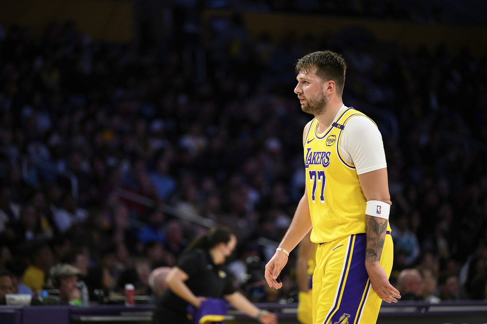 東契奇:我努力在防守端全力以赴 去努力幫助球隊