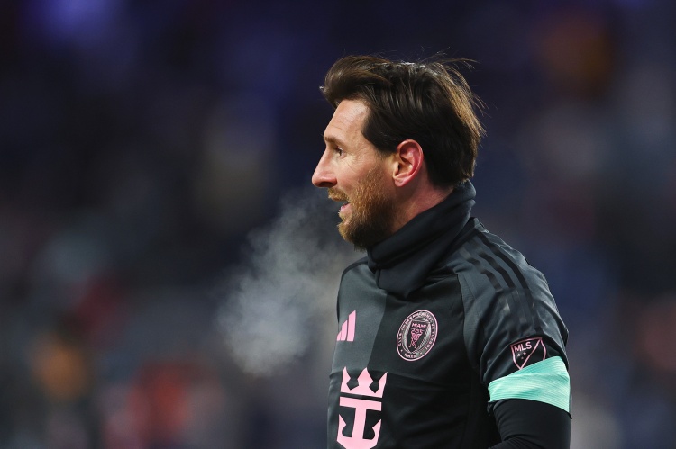 奧萊報(bào):梅西受到肌肉超負(fù)荷癥狀困擾,不會(huì)出戰(zhàn)卡瓦立爾