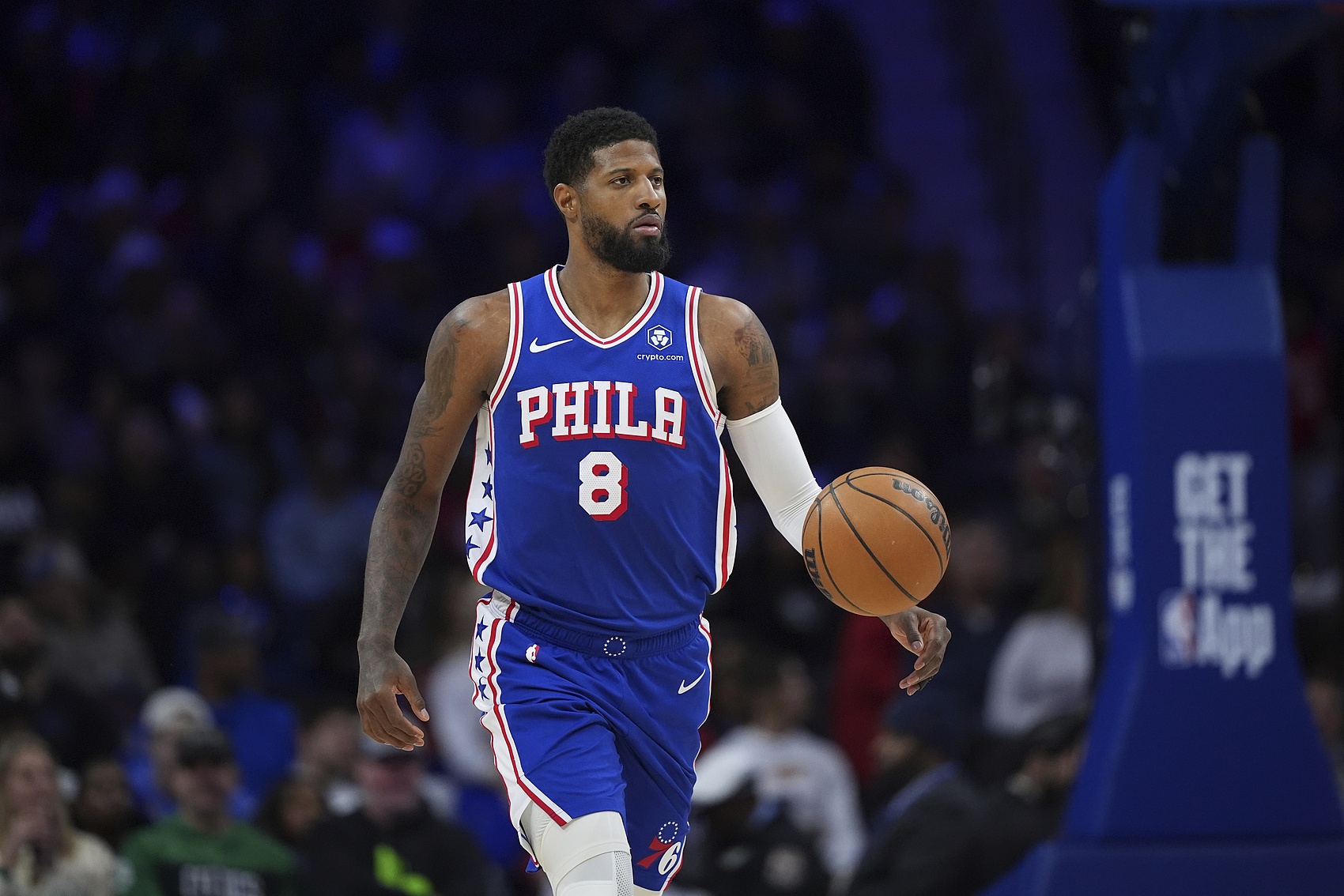 Shams：喬治本賽季一直帶傷作戰 先后遭遇腹股溝、手指和膝蓋傷病