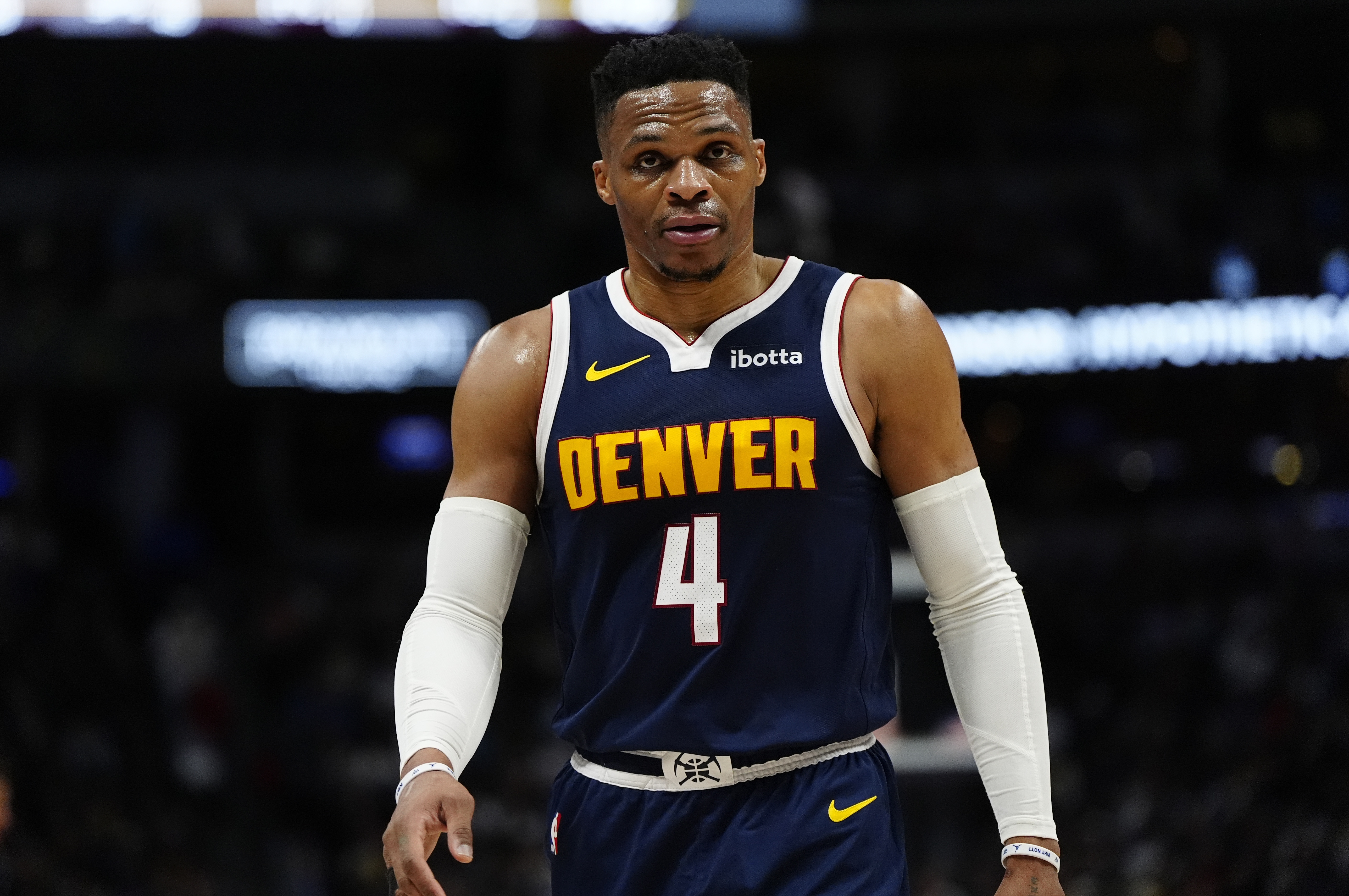 沃特森:與威少并肩作戰仍如夢似幻 我對其真實自我有了全新認識