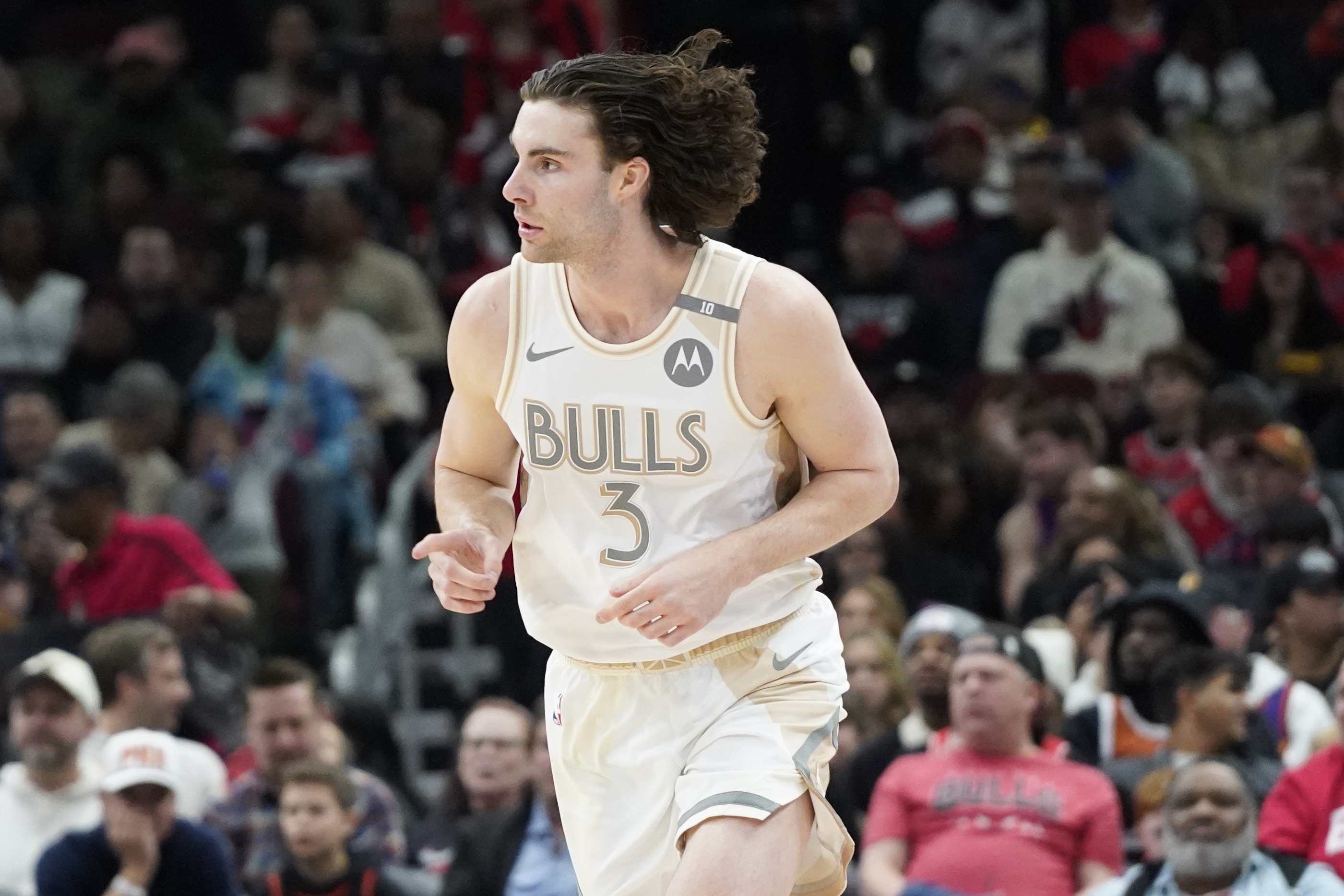 明天公牛客戰(zhàn)湖人 基迪復(fù)出可以出戰(zhàn) 許爾特大概率出戰(zhàn)比賽