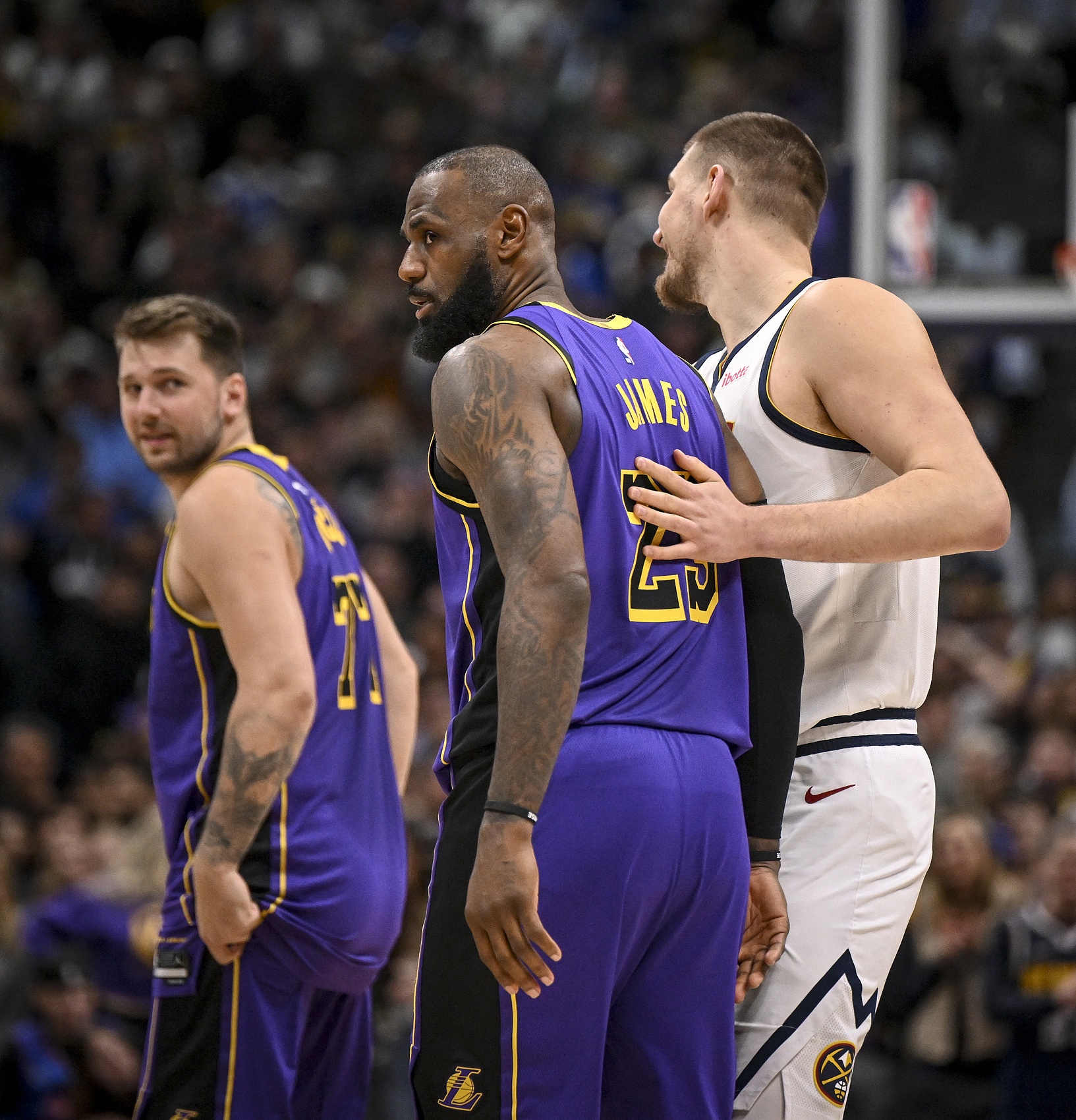 季后賽若湖人打掘金誰贏?蘇群:應該是五五開了 看臨場發揮吧