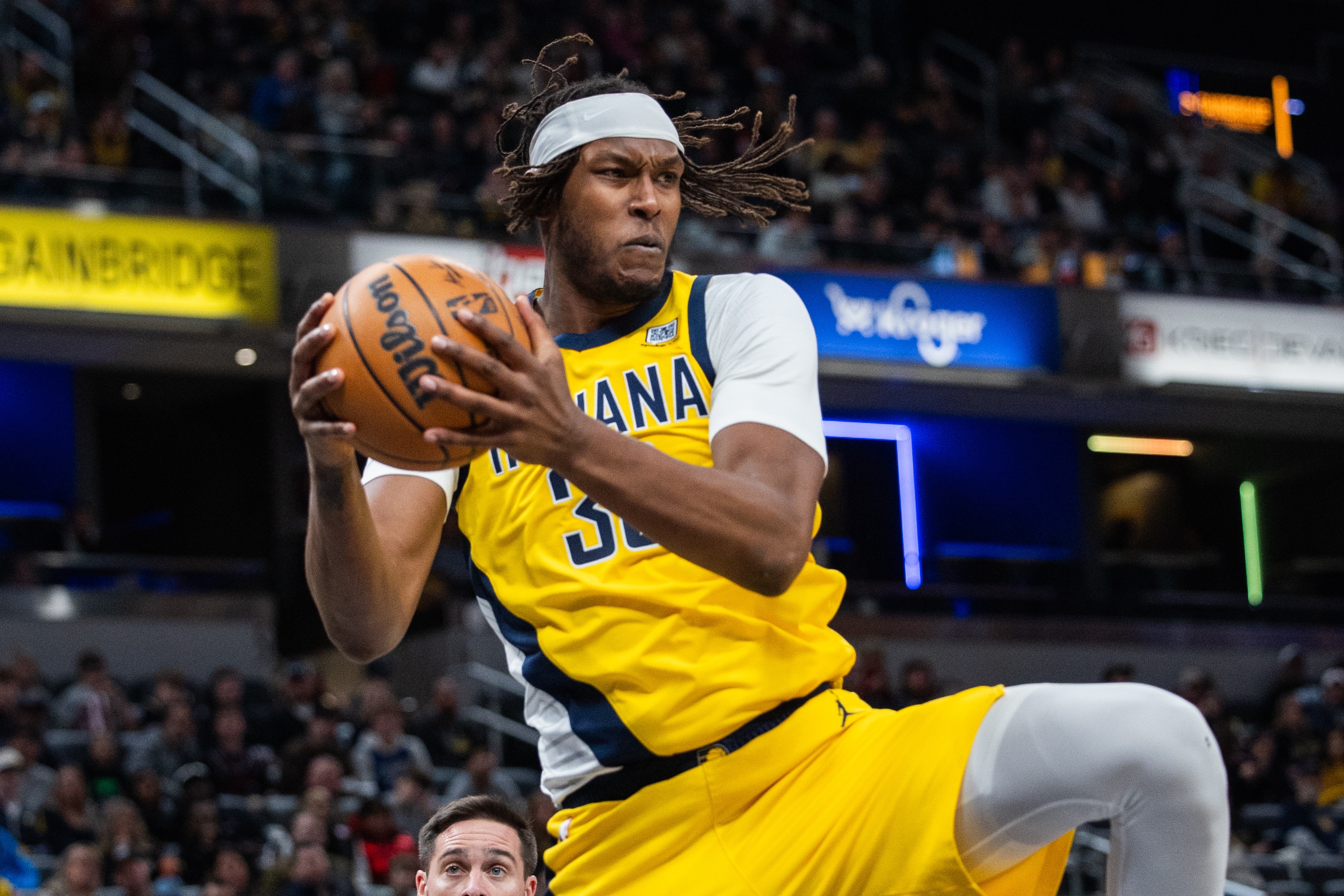 美記:NBA官方正在對步行者與籃網末節發生的沖突進行審查