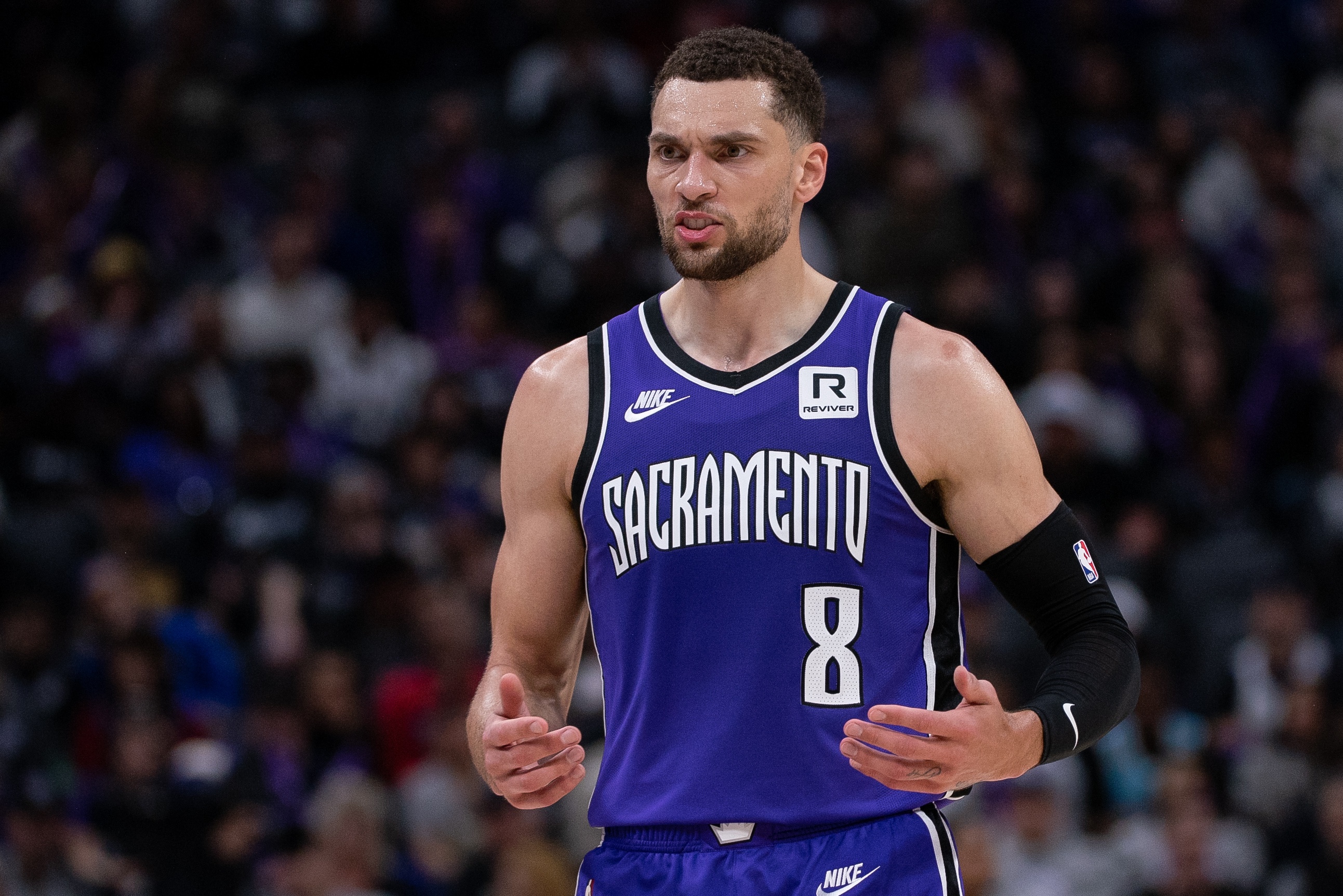 面對老東家心有波瀾?拉文半場4中0&三分3中0 靠罰球拿3分3助