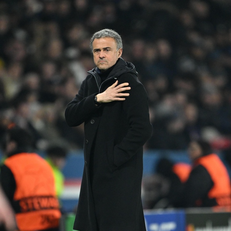 巴黎2025年19場比賽17勝1平1負,期間打進59球丟了16球