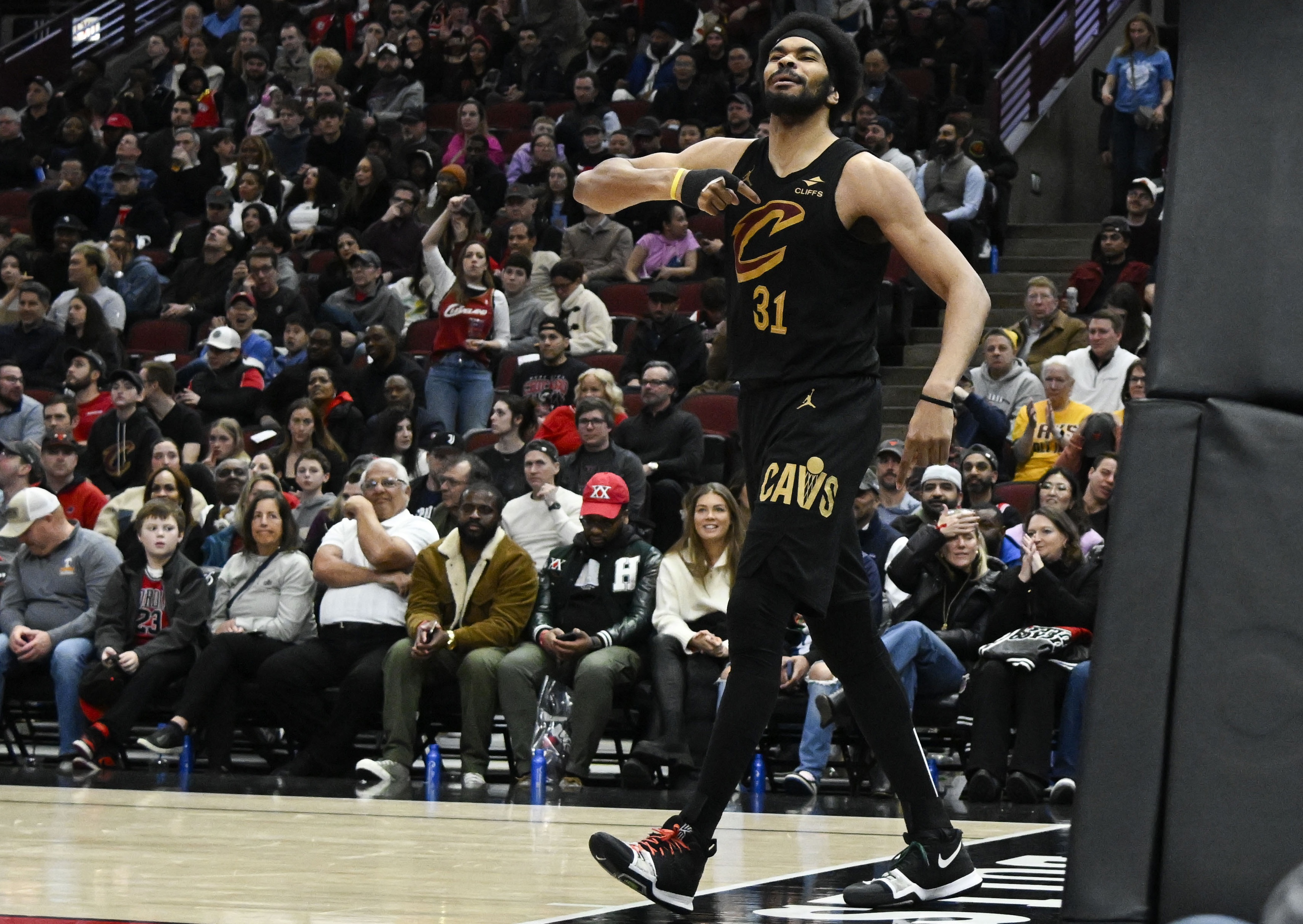 阿倫談鎖定賽區(qū)冠軍:這挺不錯的 我們總是會慶祝這些小小的勝利