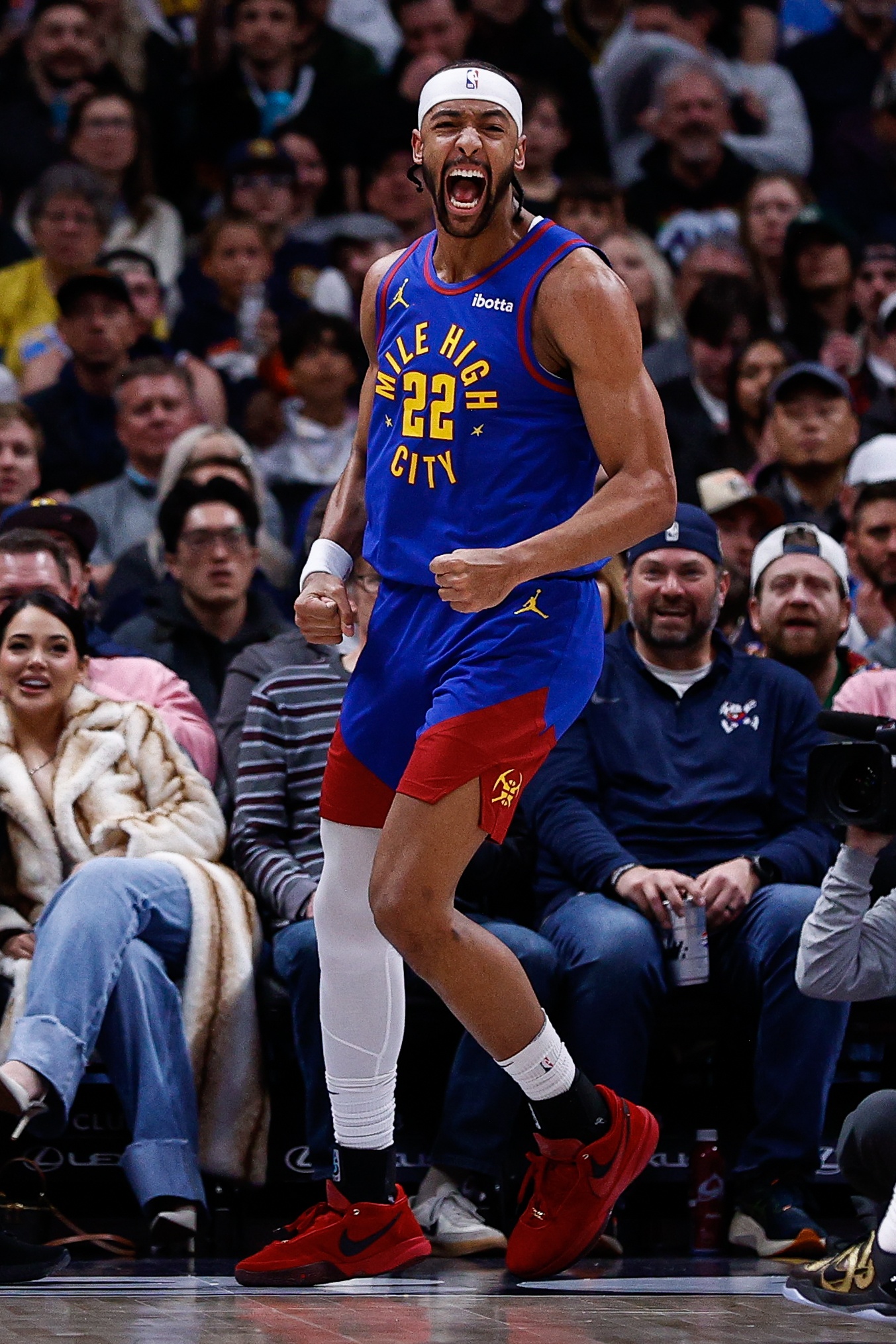 有關鍵發揮!納吉7中4得10分3板1斷3蓋帽 末節飆中反超三分