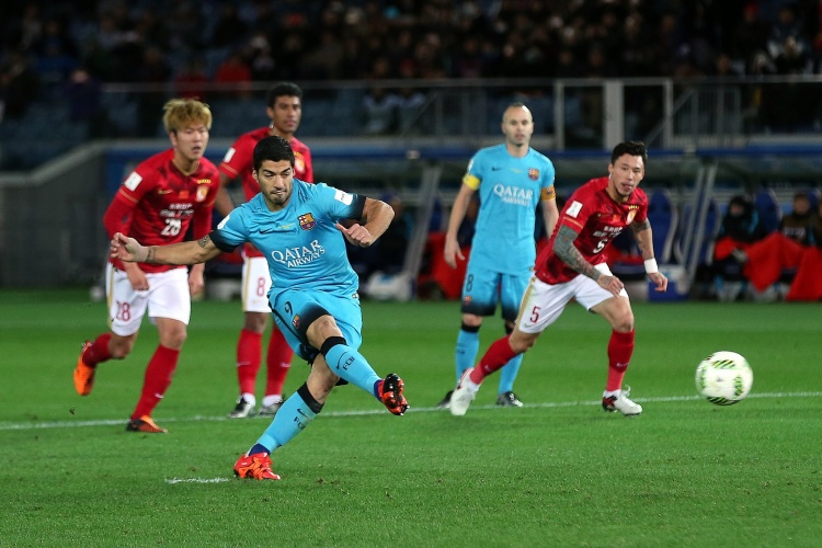 10年前0-3巴薩!金英權(quán):非常難過被巔峰的蘇牙戴帽,會永遠(yuǎn)記住