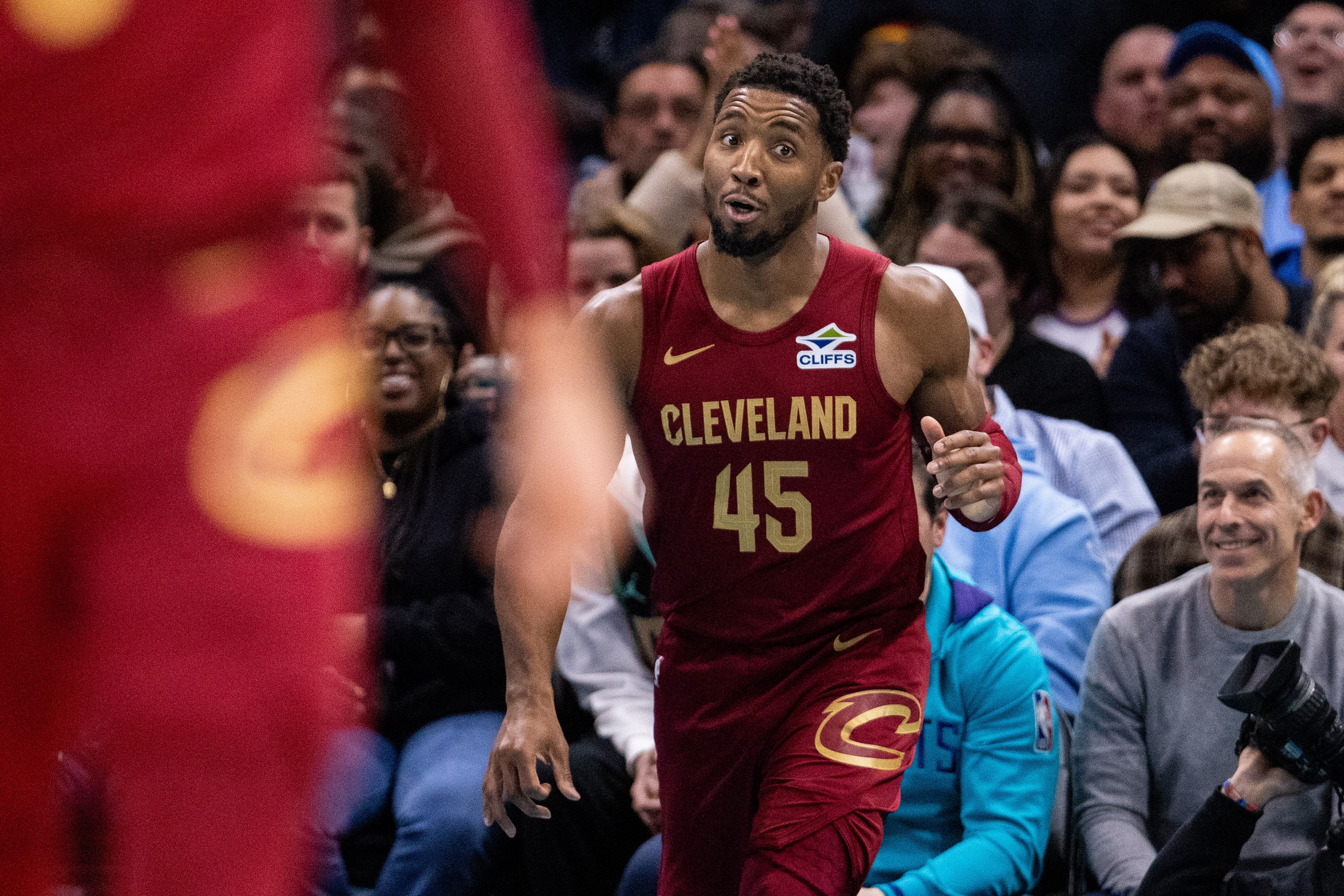 米切爾:今天我們整體都慢了一拍 問題從我這里開始