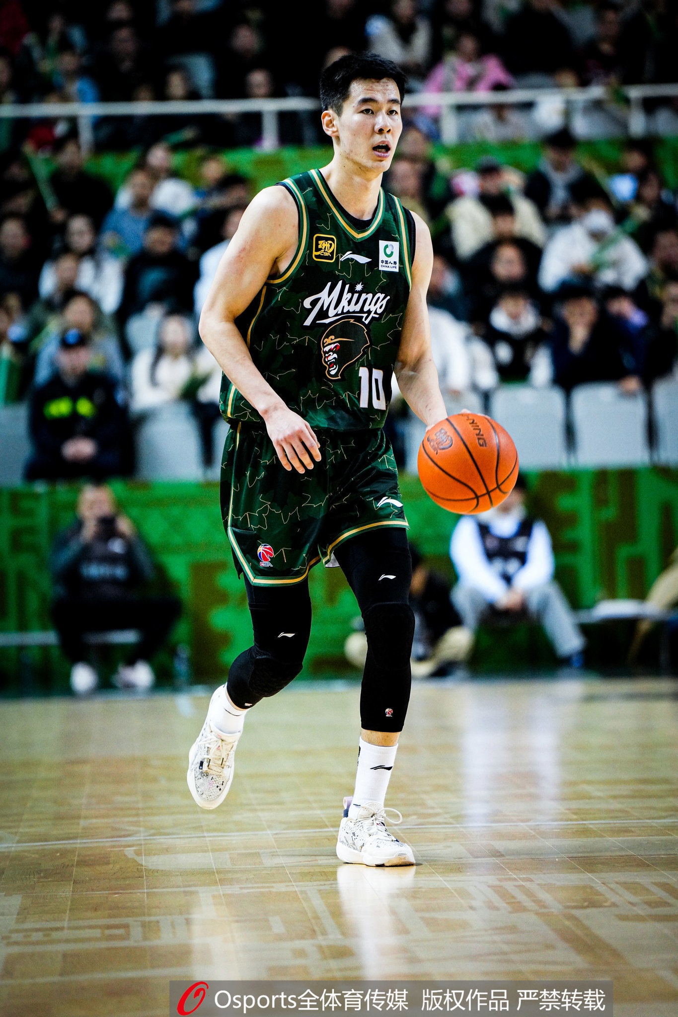 全能表現!郭昊文8中4拿到15分6板4助 末節2記三分助力同曦守勝果