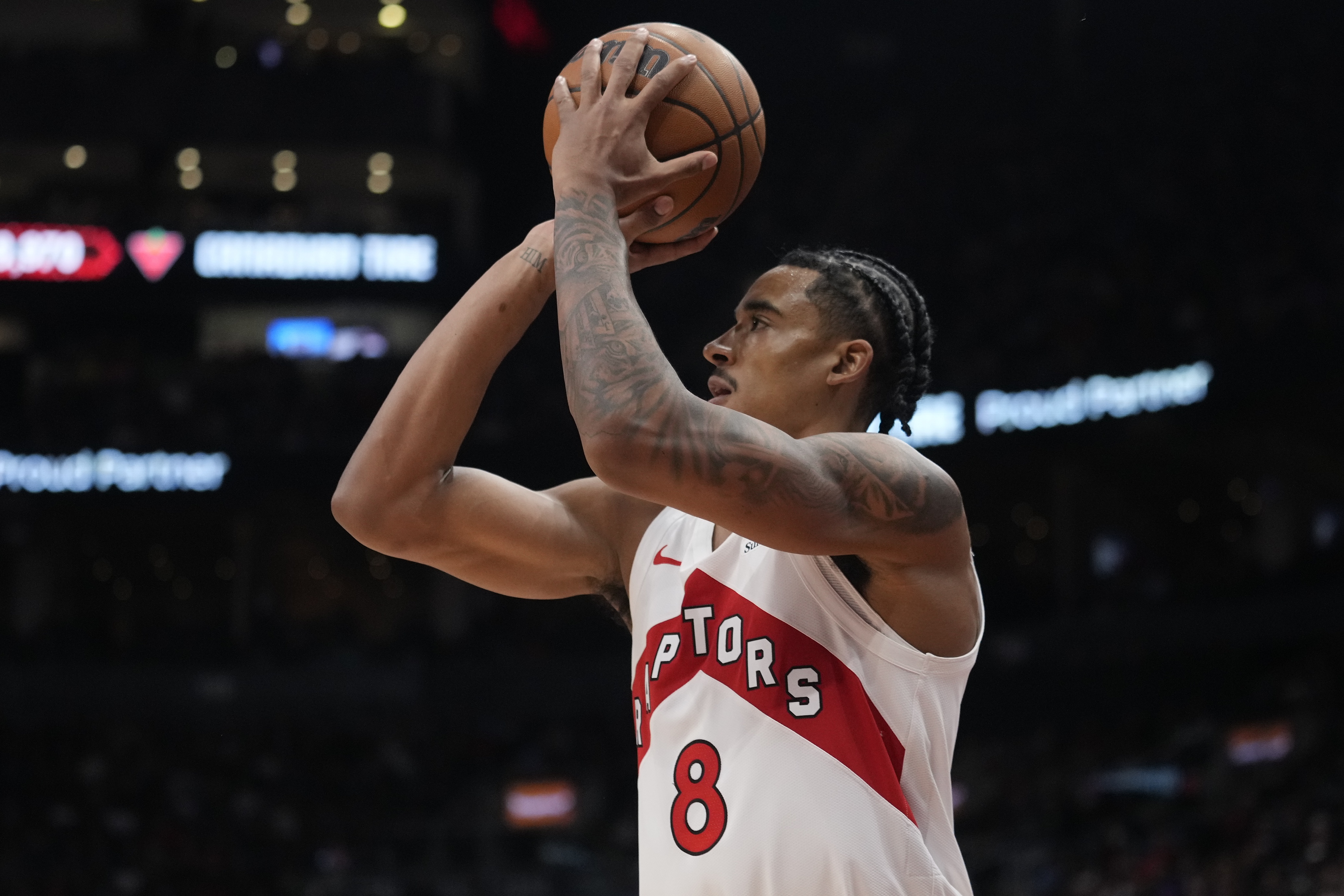 奇兵!羅登半場9中6拿下17分8板3斷 次節獨得12分