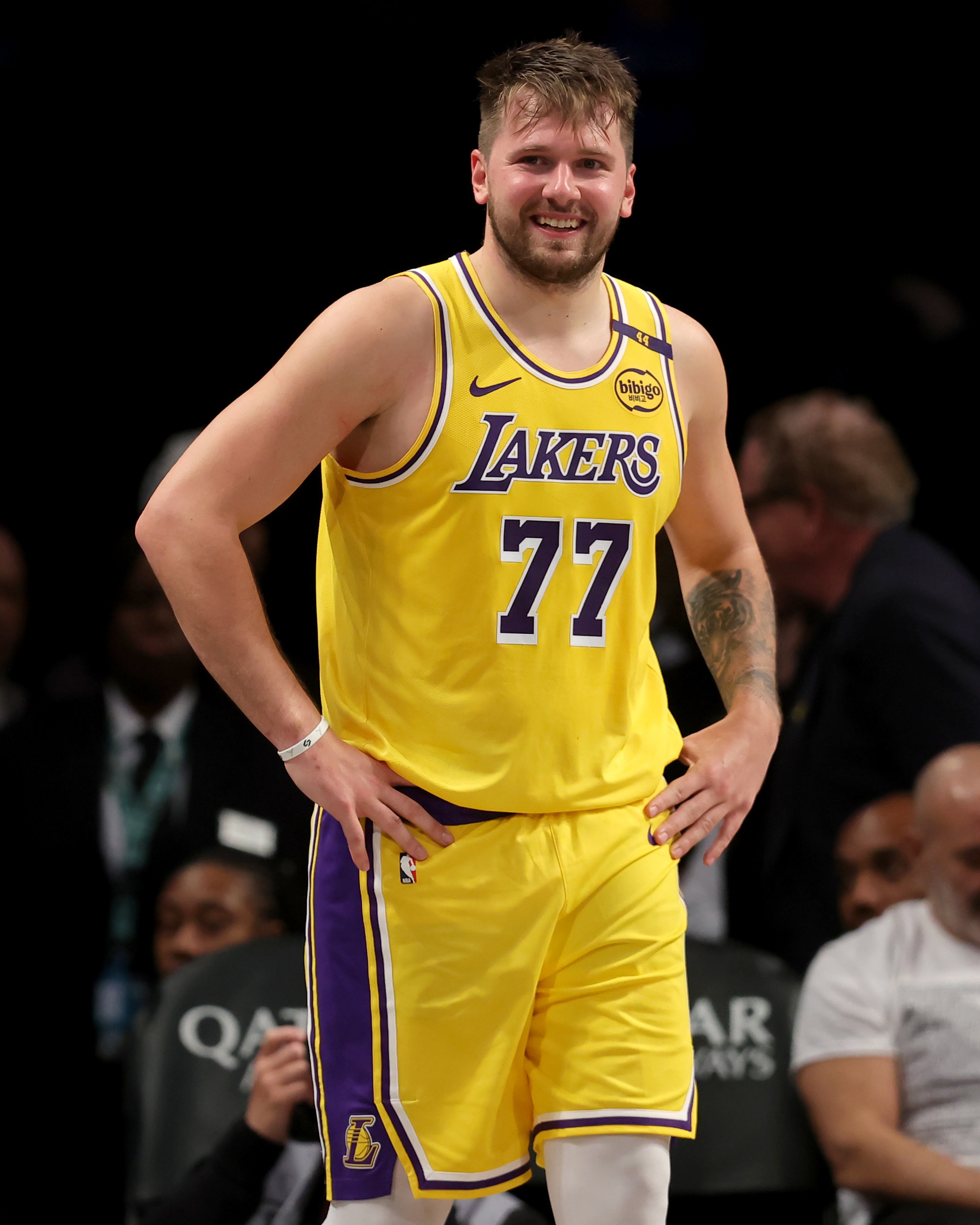 文森特：東契奇有時會被三人包夾 他每次都能找到空位隊友&太神奇