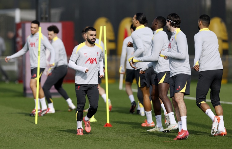 記者:薩拉赫和阿諾德的沖突是媒體炒作,兩人不過是密友間的打鬧