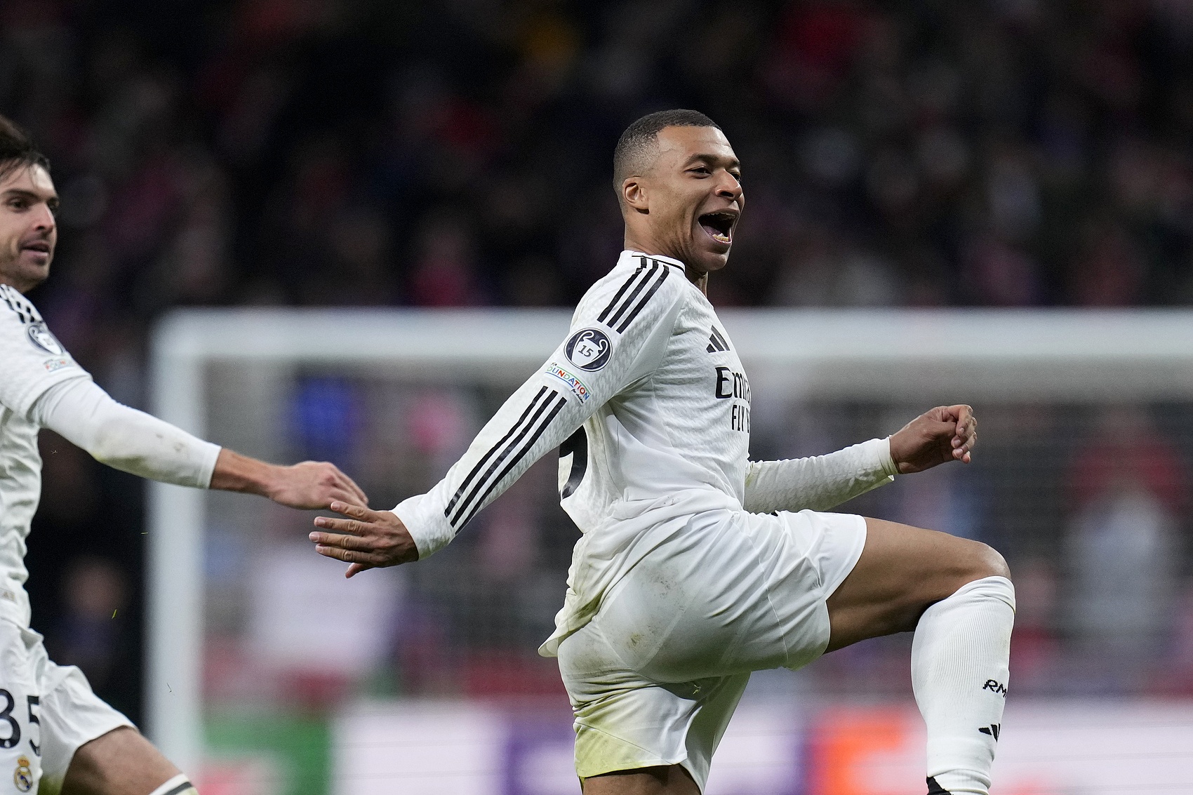 吃止疼藥打滿全場！姆巴佩常規時間造點+加時回防+點球首罰&出頭