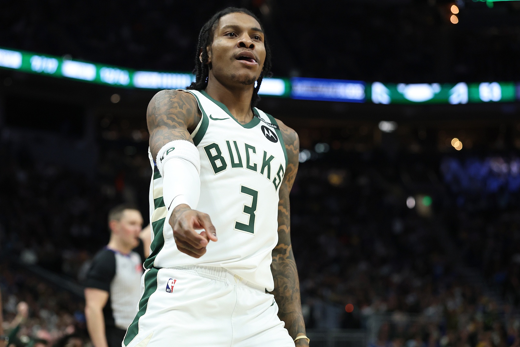 替補帶隊有活力!小凱文-波特替補10中8拿到18分6助攻 正負值+15