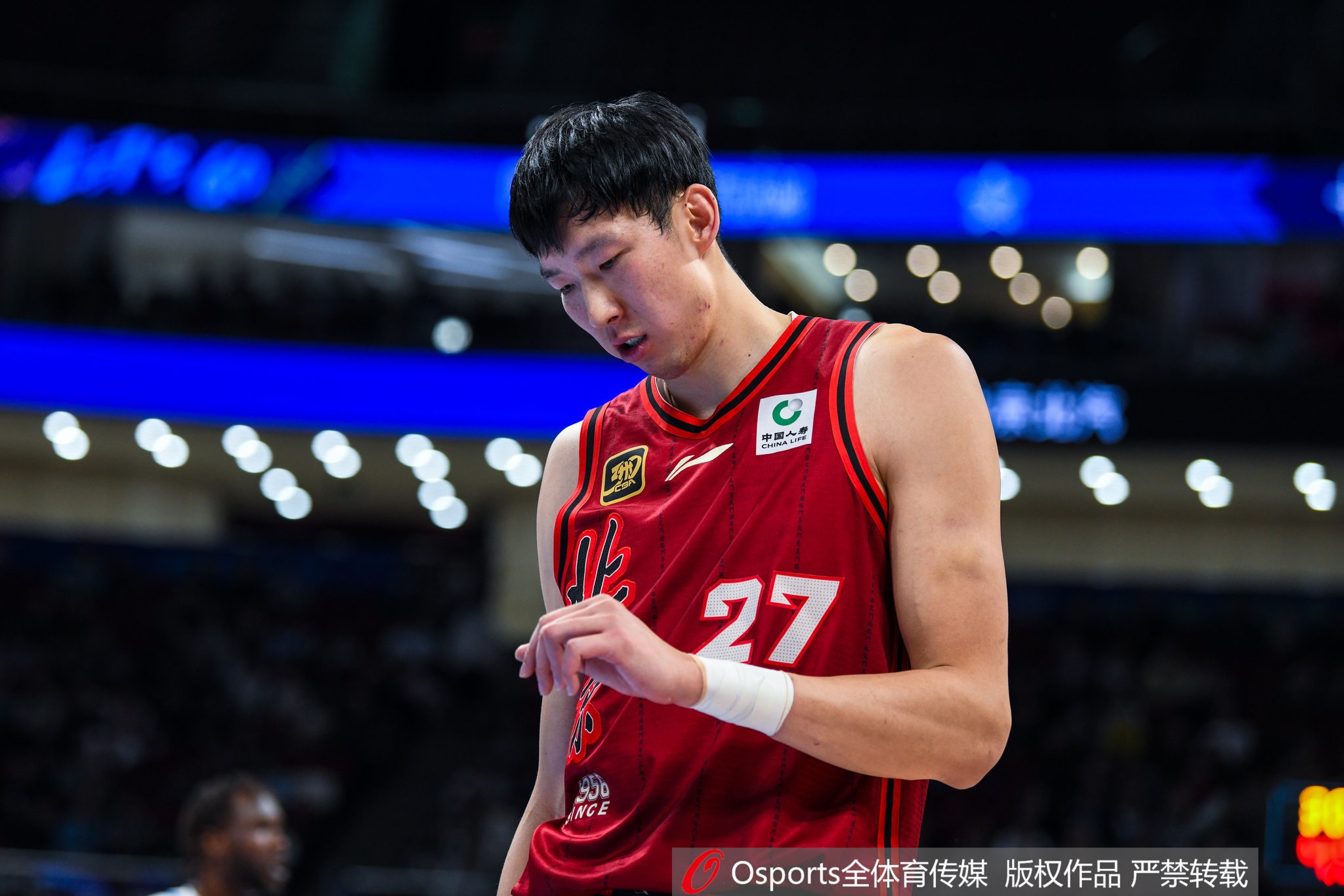 不妙!趙探長:首鋼醫院建議周琦進行結膜縫合手術 待權威復診!