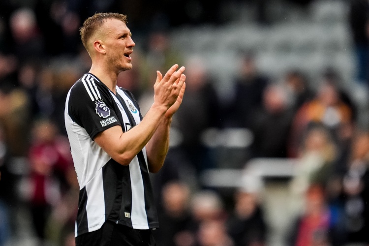 32歲首進(jìn)英格蘭隊(duì)!丹-伯恩13歲時(shí)遭遇意外,右手無(wú)名指被截肢