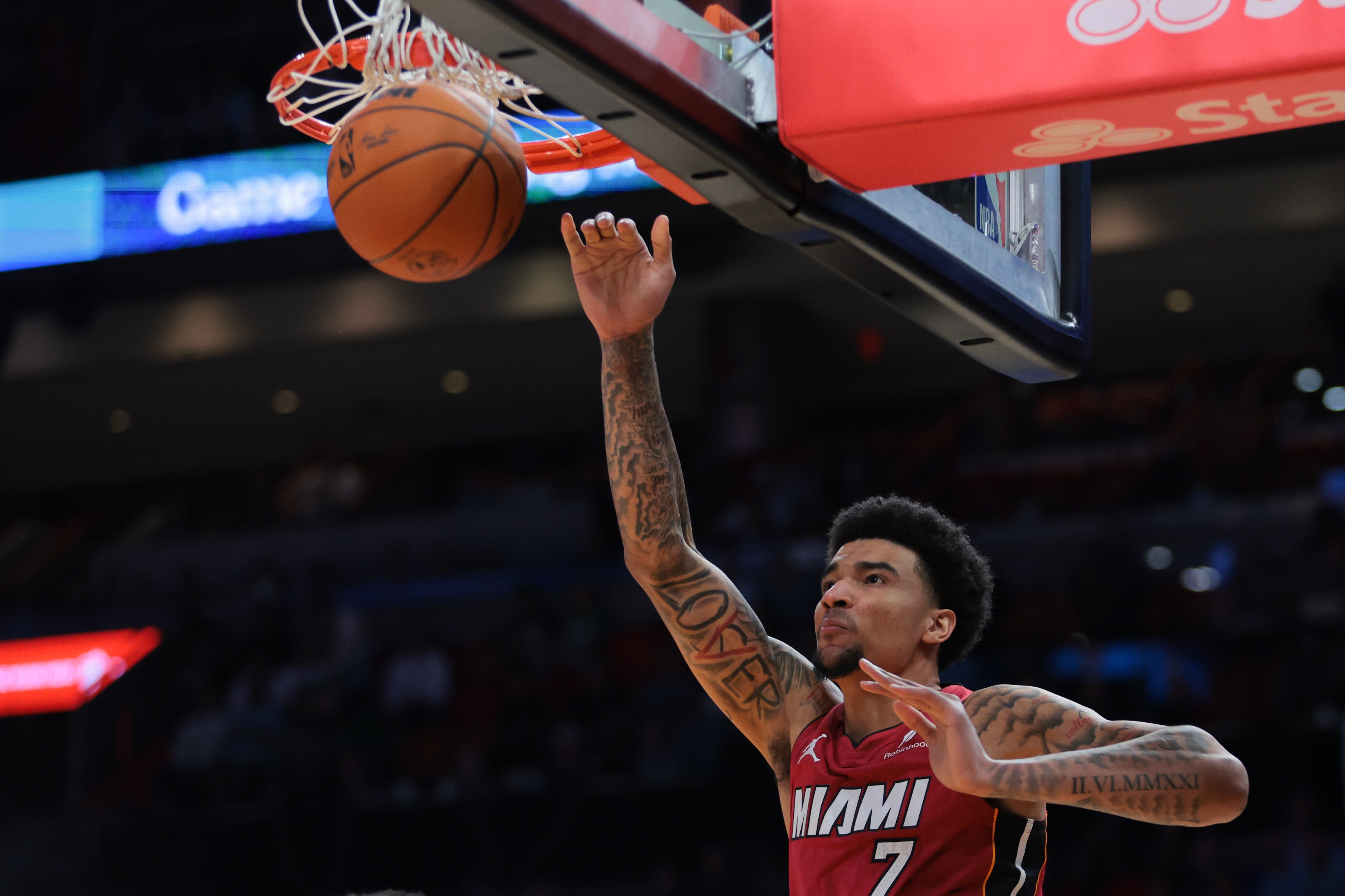 超高效兩雙!韋爾6中6拿到13分14板2助1斷2帽