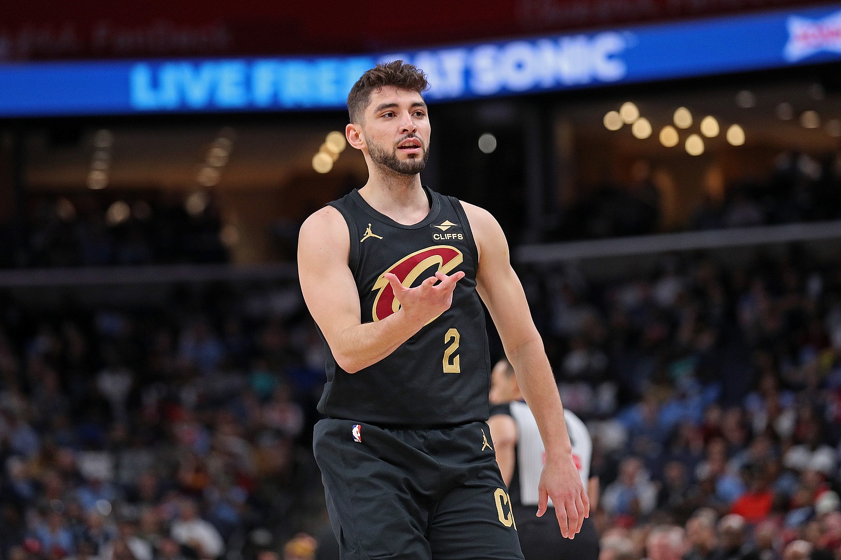 休賽期自由市場上的難題:掘金如何留下威少?湖人小技巧長留DFS