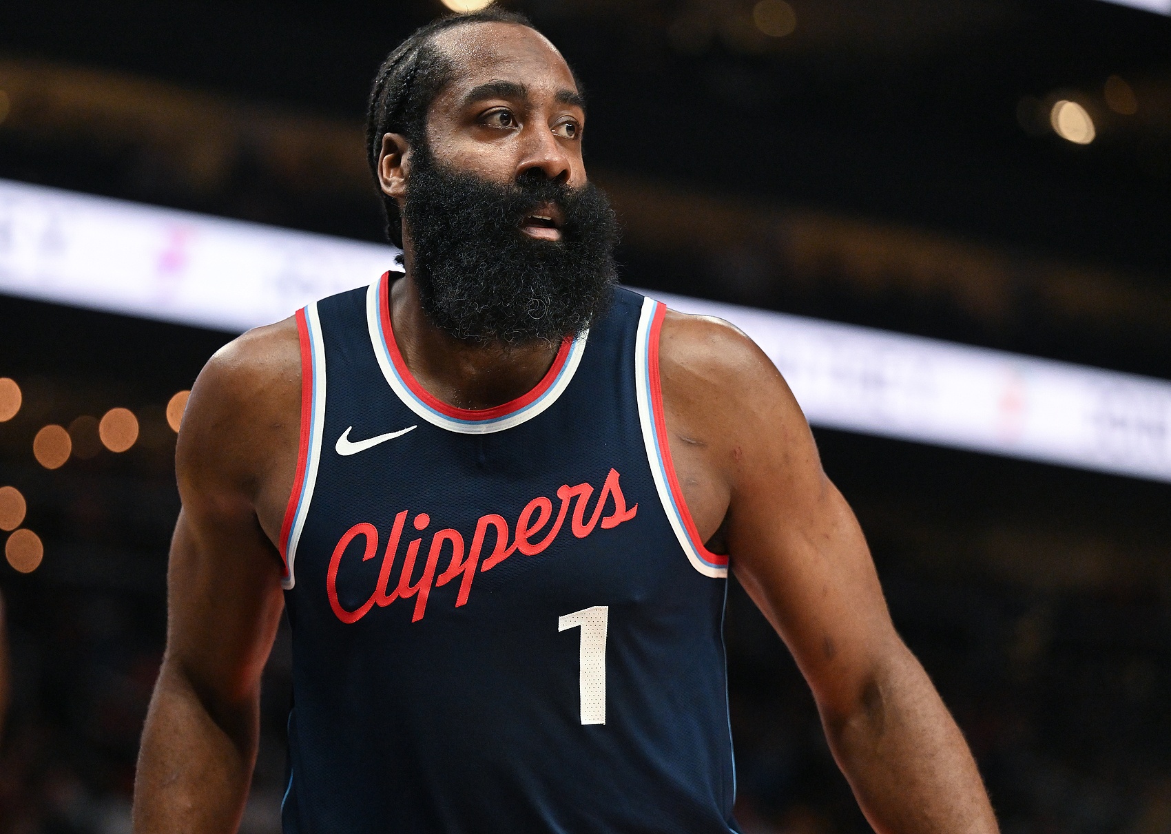 快船對陣黃蜂先發:哈登&鮑威爾&小卡VS三球&馬威&小橋