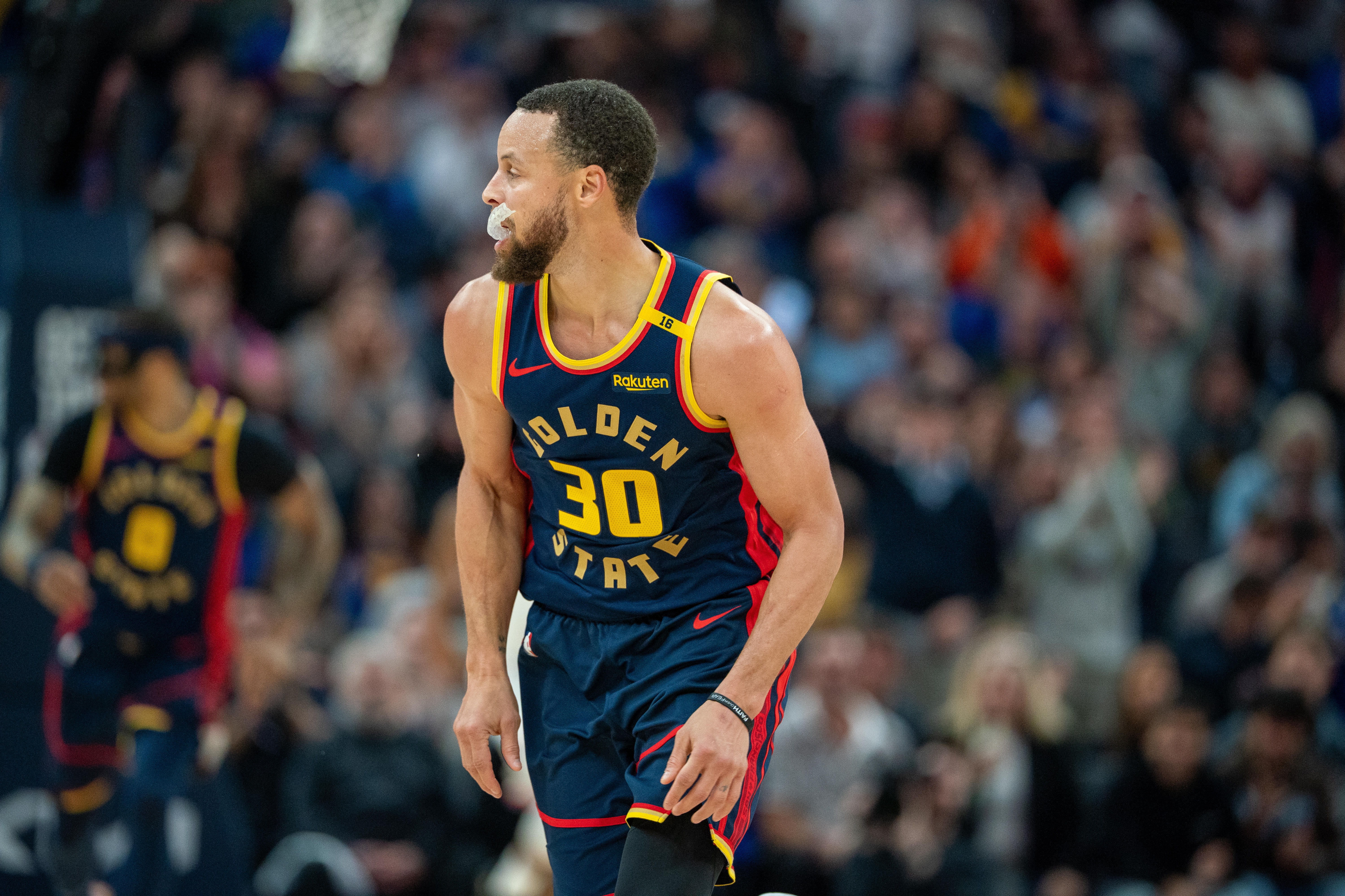 波斯特:很高興看到庫里回歸 他是這支球隊(duì)的靈魂和心臟